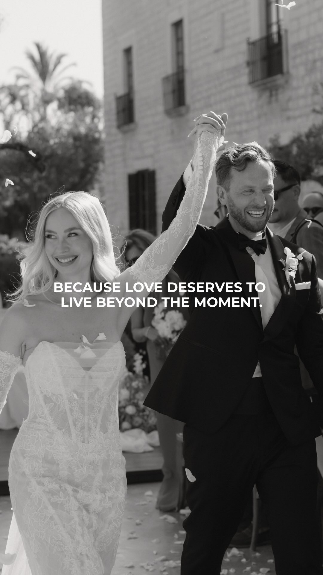 BECAUSE LOVE DESERVES TO LIVE BEYOND THE MOMENT.
#wedding #weddingphotography #destinationwedding #weddingdetails #candidphotography #mallorcawedding #italywedding #francewedding #marinaandchris #marinaandchrisphotography