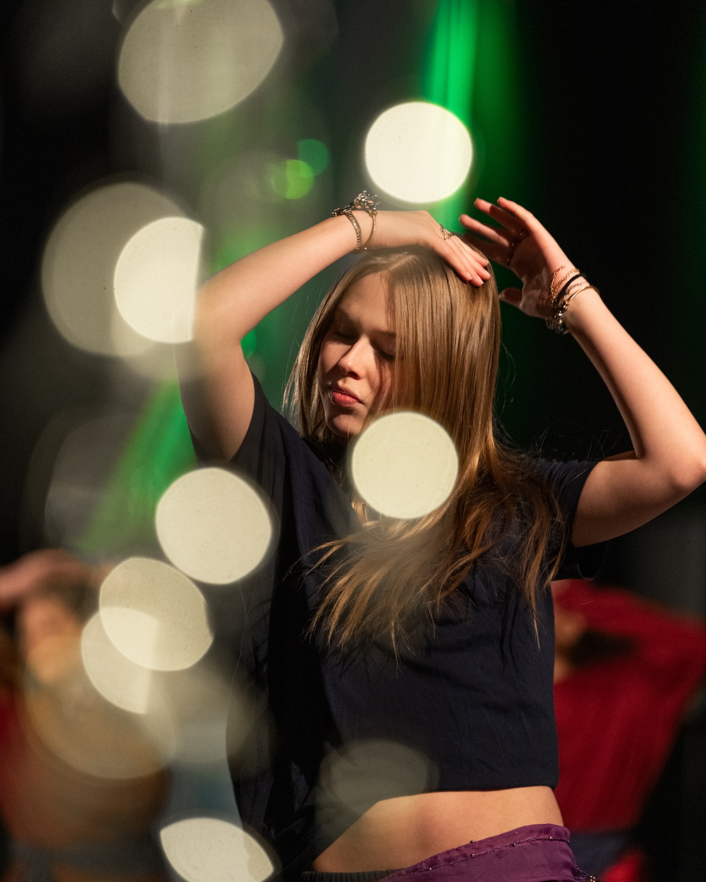 I lördags fotograferade jag Danceworlds julshower. Jag är ju själv gammal dansare så var otroligt kul att få vara en del av den världen igen. Blev en heeeel del bilder som jag nu gått igenom och redigerat. Här är ett urval av mina personliga favoriter 🤩 Är du intresserad av att köpa bilder på dig själv eller på dina barn så finns nu alla bilder upplagda på ett onlinegalleri. Länken hittar du i min profil.
@danceworldsundsvall