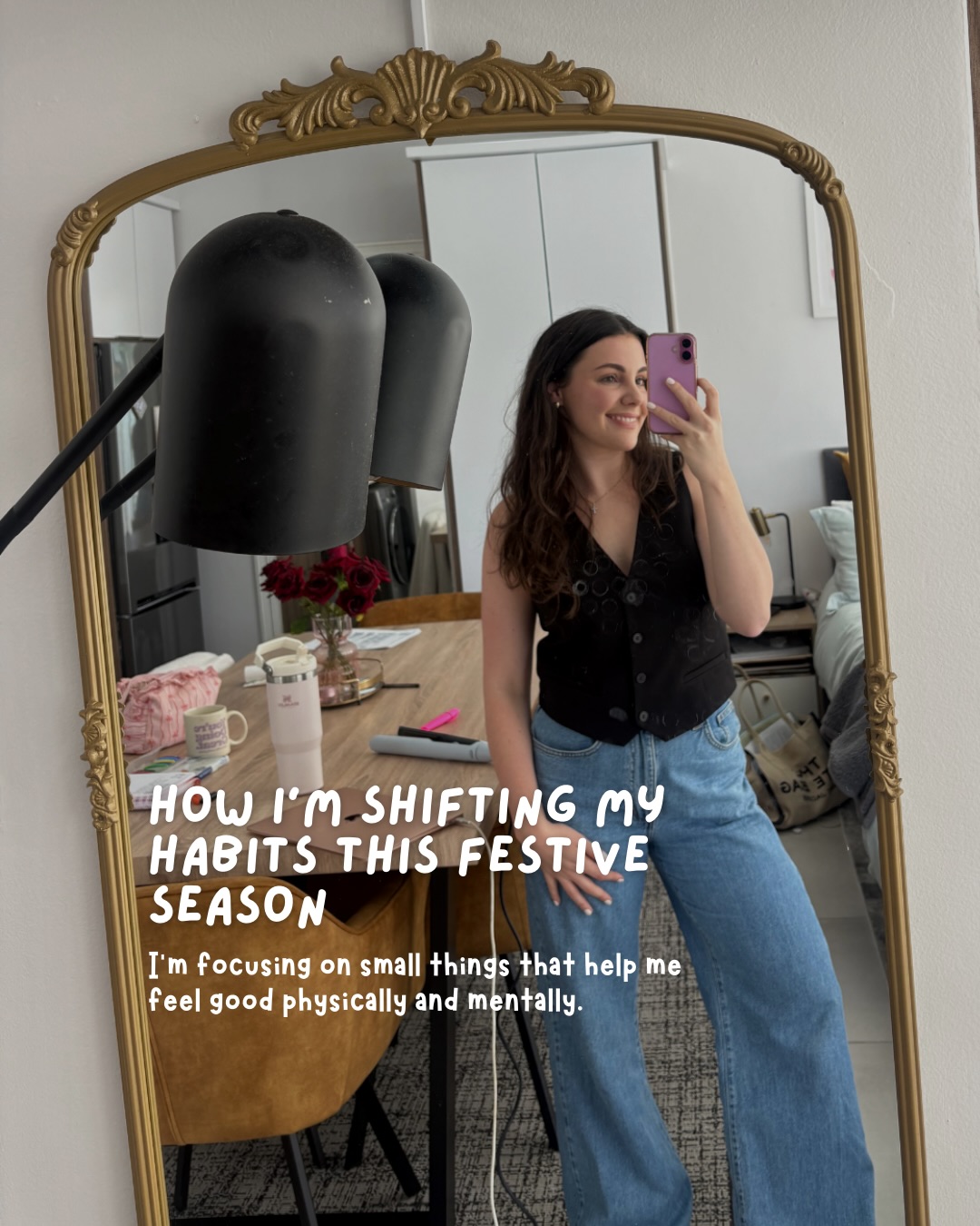 Festive season means more food, more fun, less routine… and honestly, that is okay 🎄
Instead of trying to follow a perfect plan, I am sticking to simple habits that help me feel my best.
I am eating three nourishing meals, moving my body in whatever way feels good, prioritising sleep and being intentional with snacks. 🫶🏼⚡️
This is not about doing everything perfectly.
It is about showing up for yourself gently, with care and awareness 💛
What habit are you holding onto this December? 👀