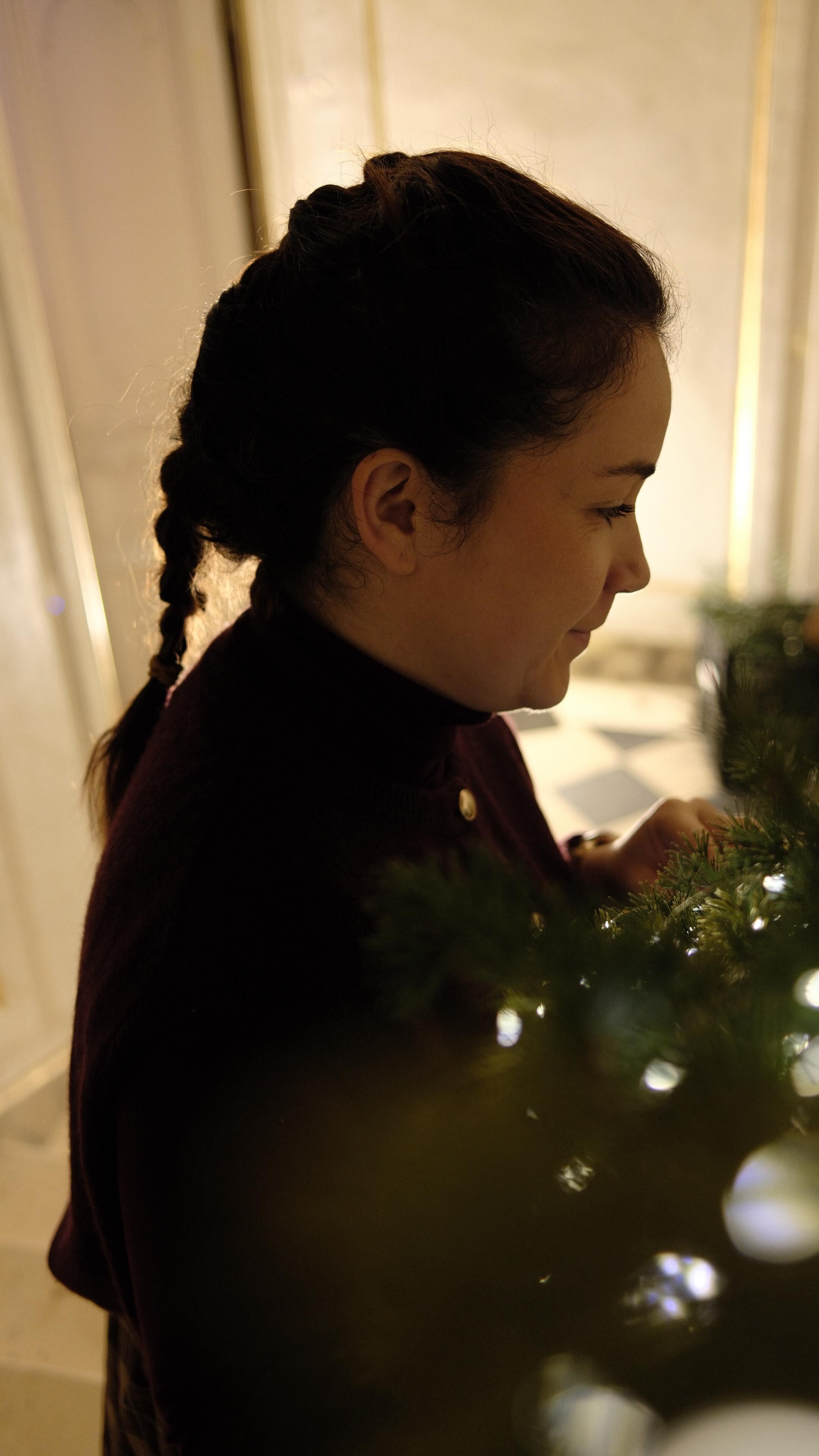 ✨ Les préparatifs continuent…
Aujourd’hui, un aperçu tout en douceur de la bibliothèque : bougies suspendues, détails dorés, sapin scintillant… La magie commence à prendre forme ✨📚
Et ce n’est que le début.
Rendez-vous demain pour découvrir les décorations d’une autre pièce du château… 👀🏰
(pense à t’abonner pour ne rien manquer 💛)
#ChâteauDeLaVillaumaire #VieDeChâteau #DécorationsDeNoël #AmbianceDeNoël #NoëlAuChâteau #DécorationsChâteau #ChristmasMood #Bibliothèque #MagicInside #VisitePrivée #IndreEtLoire #Touraine #FrenchChateau #ChateauLife