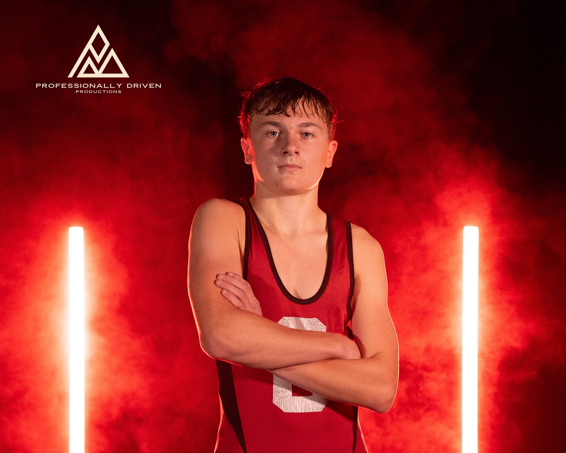 The last three weeks have been an absolute blur of sports team photos—🔥fire, 💡lights, 💨smoke, Photoshop layouts, and a whole lot of creative chaos in between.
In that stretch, I’ve been in 4 different schools, worked with 8 different teams, and photographed well over 100 athletes!
Huge thank-you to each school for trusting me to come in and capture the spirit of their teams and the personality each athlete brings.
This run of sessions has been some of the most fun I’ve had behind the camera.
Here are just a few of my favorites from the whirlwind.
#photography #sportsphotography #iowaphotographer