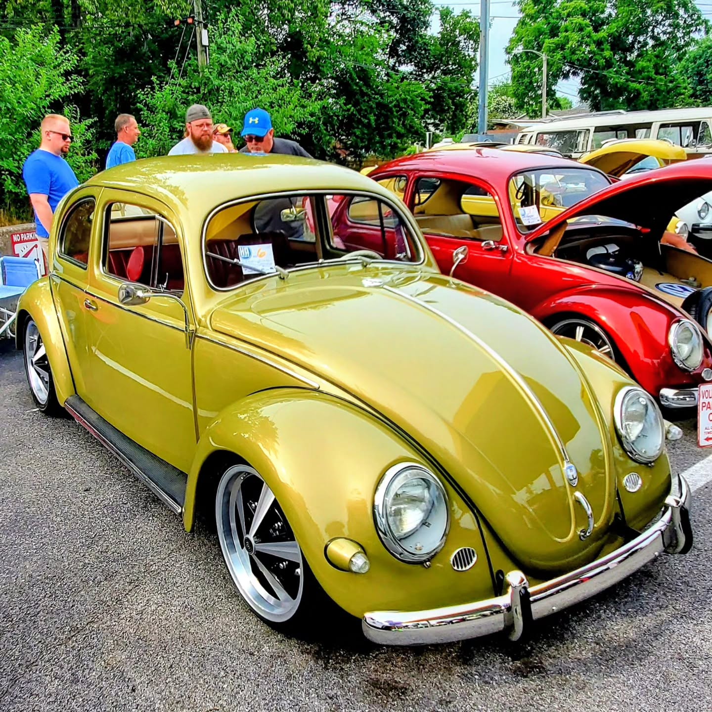Air-cooled perfection on four wheels. This slammed Beetle is proof that clean lines, wild color, and just the right stance never go out of style. Tag a VW fan who needs to see this and drop a like if youâd cruise this to every show all summer.