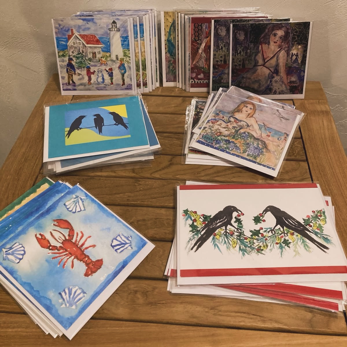✨We just got a restock of all types of holiday cards here at the shop 🐦⬛
•
•
•
#supportsmallbusiness
#capecodbusiness
#blackcrowgallerycc
#localart
#capecodartists
#womenownedbusiness