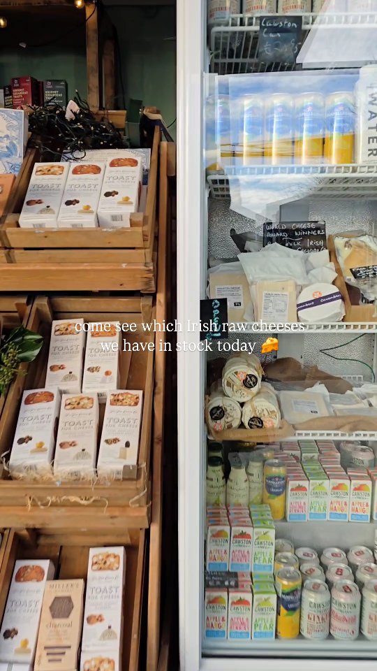 Cheese 🤝🏻 Christmas - we have a really fantastic Irish cheese selection every week at the market and definitely lots of extra stock for Christmas time 🎄🧀
#farmersmarket #cheese #supportirish