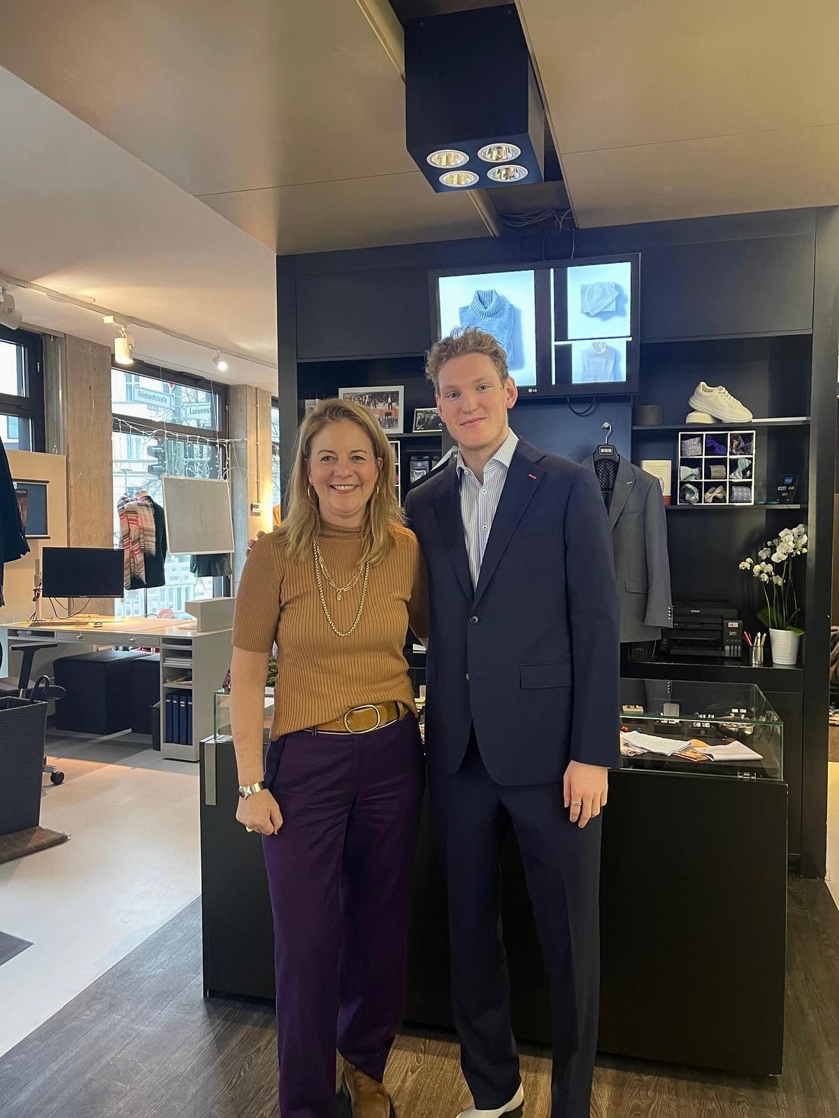 Fedor Ivanov verstärkt die @brvolleys – und wir dürfen ihn ab sofort maßgeschneidert ausstatten. Auf viele starke Momente in Berlin! #cutforyou #suits #brvolley #anzugträger #suitsberlin #tailormade