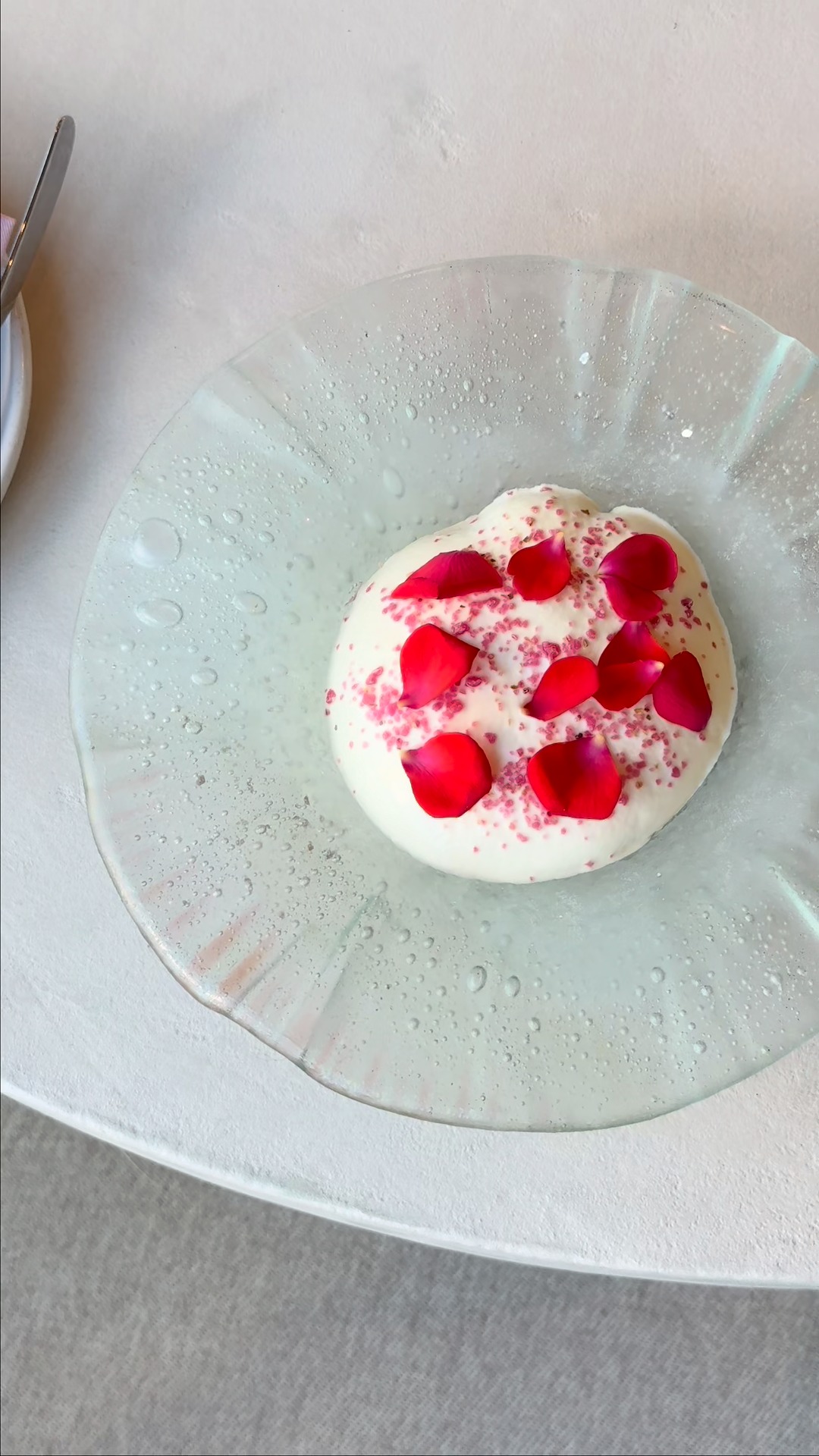 Black Forest Gateau - cherry, chocolate & kirsch.
Our festive take on a classic, bringing rich chocolate, cherries and a touch of kirsch together in a beautifully balanced finish. You’ll find it on our festive menu, tasting menu, à la carte and Sunday lunch - the perfect sweet note to any winter meal.