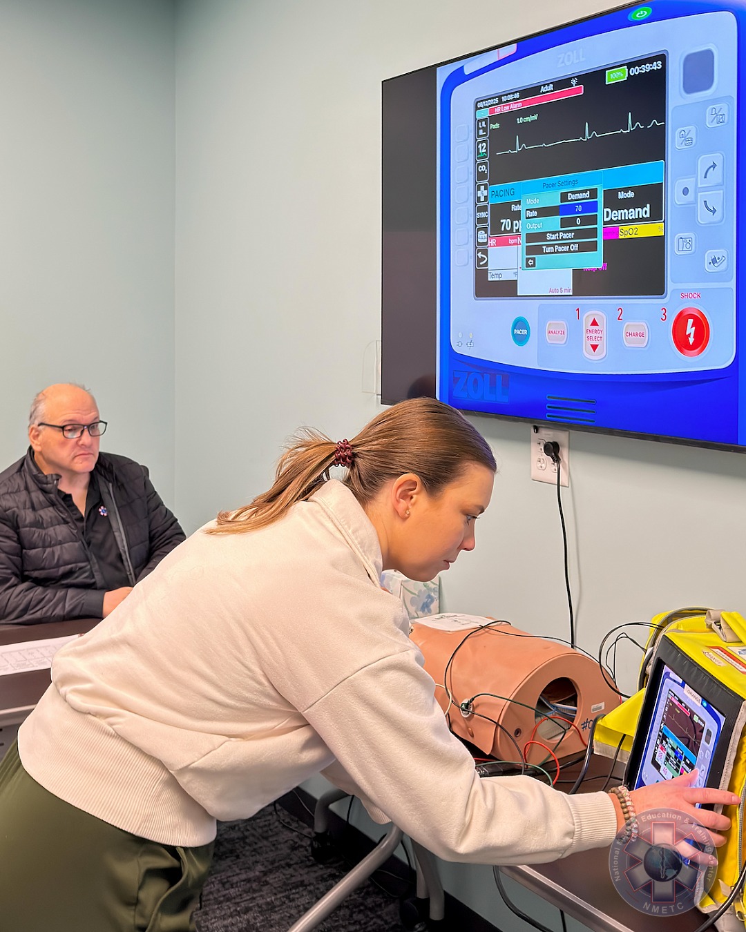 Our NMETC students are learning EKG interpretation, using a high-fidelity simulation manikin to identify abnormal heart rhythms. Learning to quickly and accurately identify rhythms is a fundamental step in making life-saving decisions.
#NMETC #firstresponders #EMS #emergencymedicalservices
