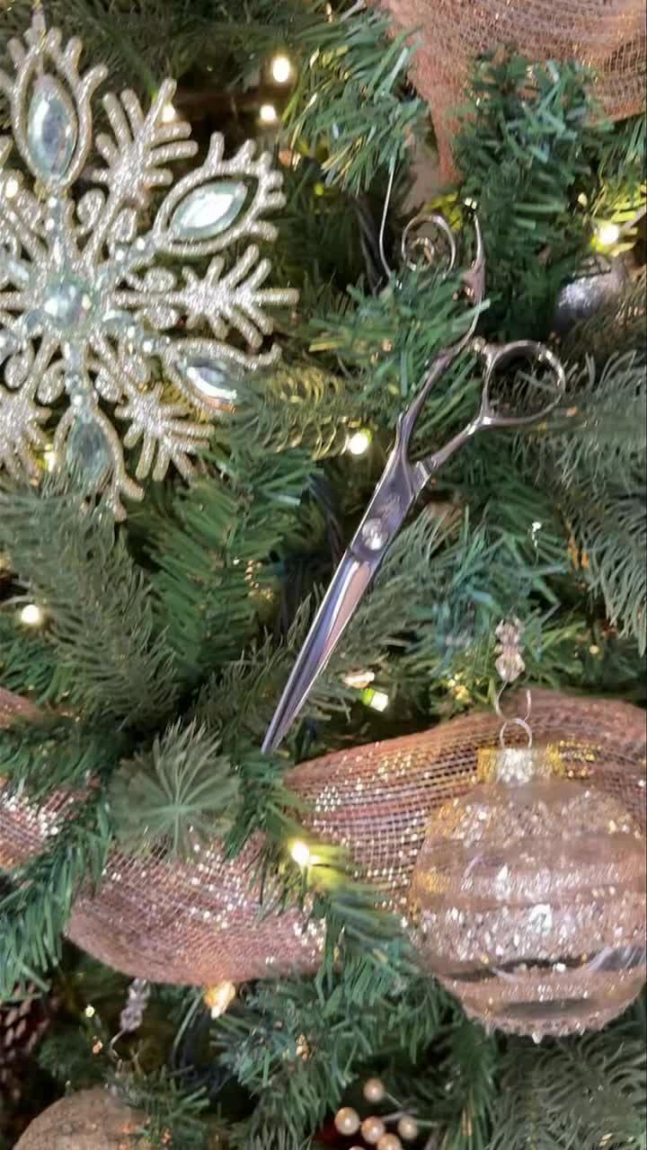 Gentle reminder to let your stylist know how much you appreciate them. It’s one of their busiest times of the year. #thankyou #hairstylist #behindthechair