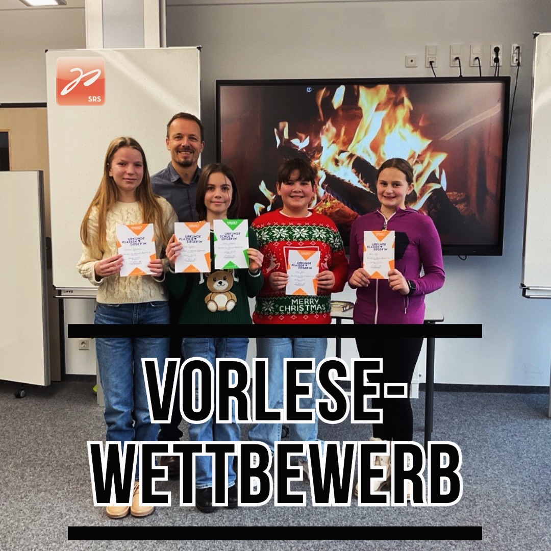 Die Jury des Lesewettbewerbs der 6. Klassen hat unter den vier Teilnehmern die beste Leserin gekürt! Für alle Lesenden gab es Nikoläuse und einen Buchgutschein. Für die Siegerin geht es zusätzlich bald zum Stadtentscheid. #vorlesewettbewerb #srsamberg #amberg