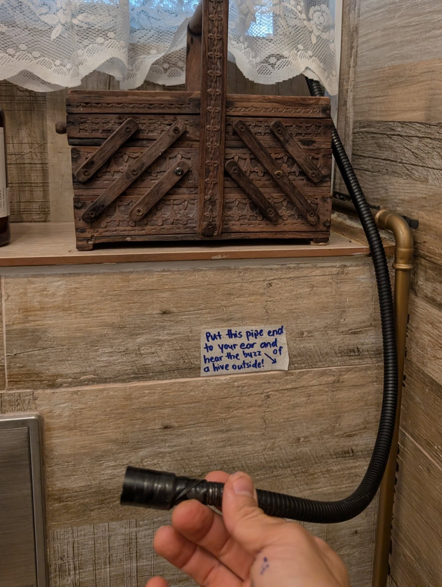 Only at a farmstay with bees, can you sit on the toilet bowl while listening to the buzz outside!
We've hooked up a listening tube from one hive right into the toilet, literally connecting you with nature while you do your business 😜