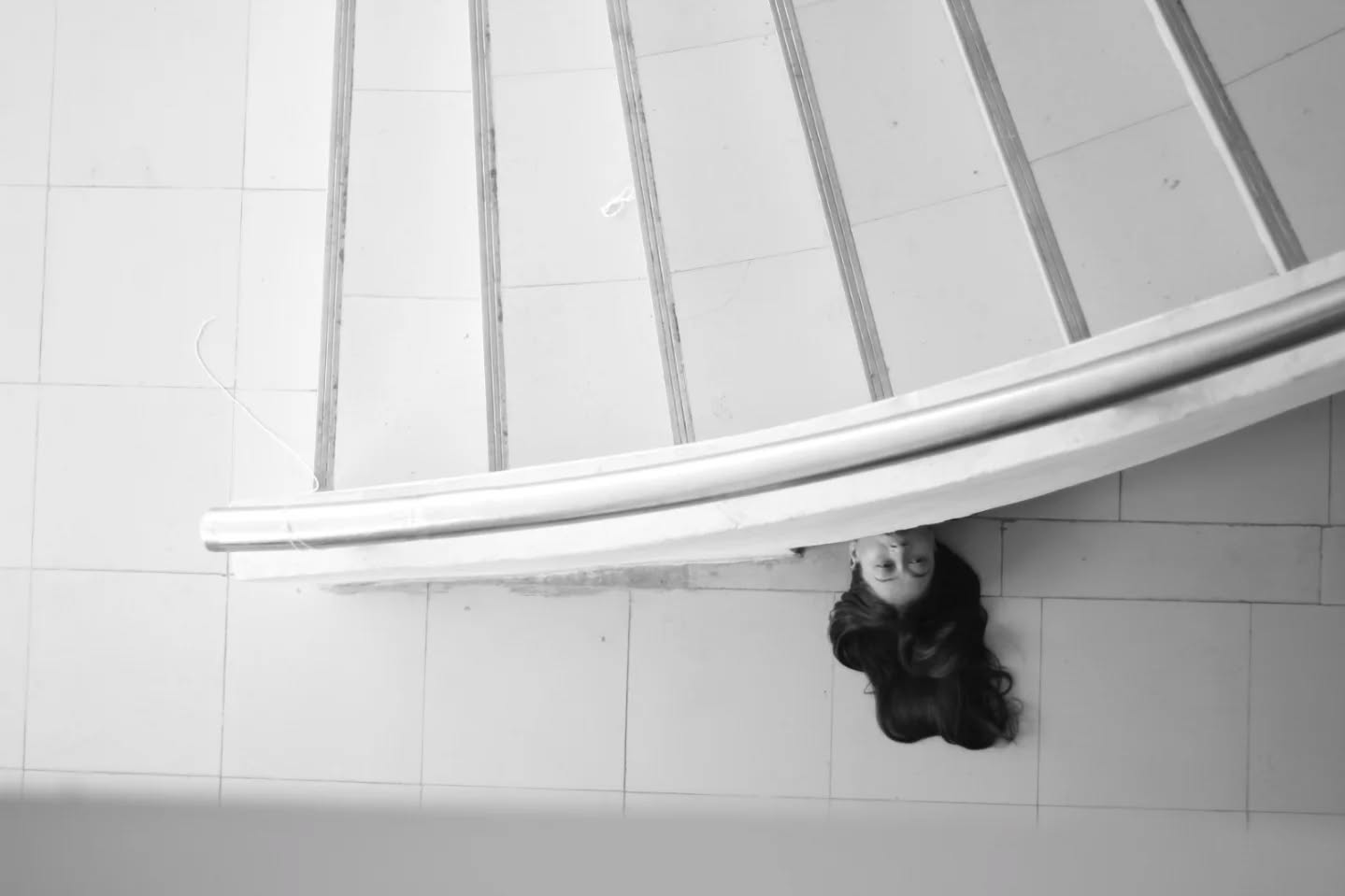 Today marks the inauguration of the sixth edition of the Kochi-Muziris Biennale 2025, and we warmly congratulate Nikhil Chopra, whose curatorial vision we are eager to experience through this edition.
Nikhil’s long-standing relationship with Bangladesh began with his participation in the Dhaka Art Summit 2014, evolving into years of exchange and collaboration. His 2015 closed-door performance workshop with 12 Bangladeshi artists in Dhaka led to further performance explorations with selected artists at the HH Art Spaces and later shaped the exhibition Shifting Sands, Shifting Hands at DAS 2016, co-curated with Madhavi Gore and Jana Prepeluh.
We also extend our heartfelt congratulations to Yasmin Jahan Nupur on her participation. Nupur and Nikhil share a long creative journey that began in Bangladesh and has grown through sustained dialogue and performance-based collaborations across multiple platforms. Seeing their paths meet again at Kochi feels especially meaningful.
Nikhi Chopral and HH Art Spaces is selected by the committee comprised of Bose Krishnamachari, along with our Co-founder Rajeeb Samdani, Shanay Jhaveri, Jitish Kallat and Dayanita Singh.
Image 1: Yasmin Jahan Nupur's performace from the Samdani Seminars 2015 performance workshop. PC: Noor Photoface
Image 2: Participants of the Samdani Seminars 2015 performance workshop. PC: SAF
Image 3-4: Yasmin Jahan Nupur's performance at DAS 2016
Image 5-6: Nikhil Chopra's performance Blackening at DAS 2016