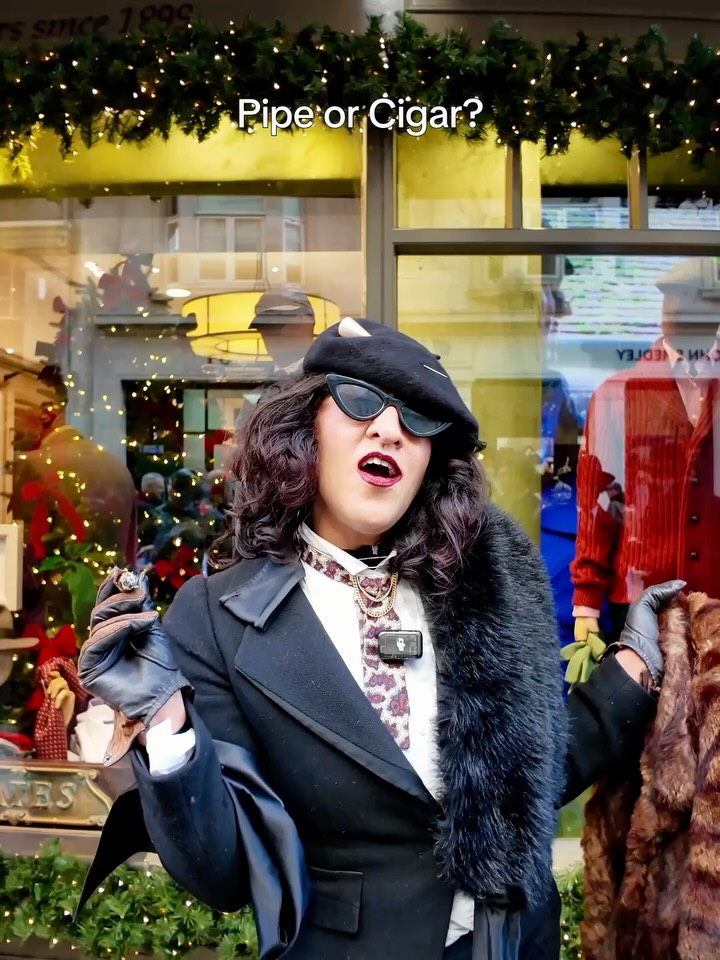 Our first time at the Grand Flaneur Winter Walk, and what an atmosphere.
Cigars, pipes and great conversation throughout. London’s unmistakable sense of style woven through it all, where fashion and heritage walk hand in hand. Thank you chapmag for hosting such a wonderfully eccentric gathering!
#GrandFlaneur #Charatan #TheChapMag