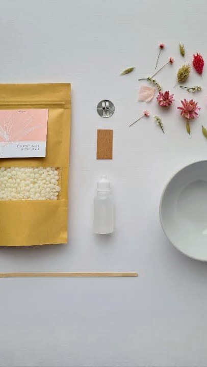 {📦🌸🕯️} La box DIY bougie fleurie, c’est le cadeau chouchou des créatives !
Tout est inclus pour réaliser une bougie parfumée et fleurie, facile à faire et au rendu délicat.
Une idée cadeau, douce, artisanale et tendance pour Noël.
Dispo en 4 parfums sur l’ eshop.
Lien en bio!
#Boxdiy #bougiefleurie #cadeeudenoel