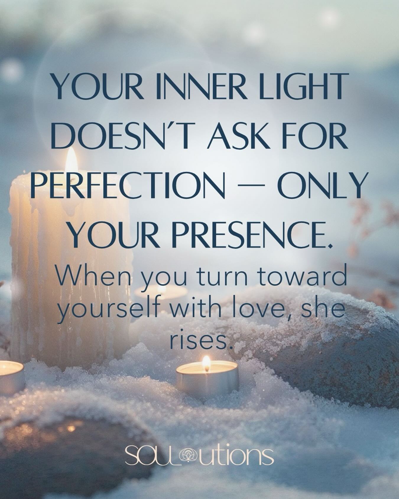 On Sunday, our Goddess Circle gathered in the most beautiful way — softening, opening, and remembering the light that already lives within each of us.
This is the truth I keep witnessing:
✨ Your inner light doesn’t rise because you’re perfect.
✨ She rises because you’re present.
✨ She rises because you choose to turn toward yourself with love.
If you missed the live circle, don’t worry, love — the full experience will be available soon as a self-paced course so you can join us in your own timing, your own space, and your own rhythm.
Your light is not waiting for a better moment.
She’s waiting for you.
More soon. 💛
#LightWithin
#ShaktiRising
#GoddessCircle
#EmbodiedFeminineLeadership
#ShaktiSoulutions
#AwakenYourLight
#soulutionsapp