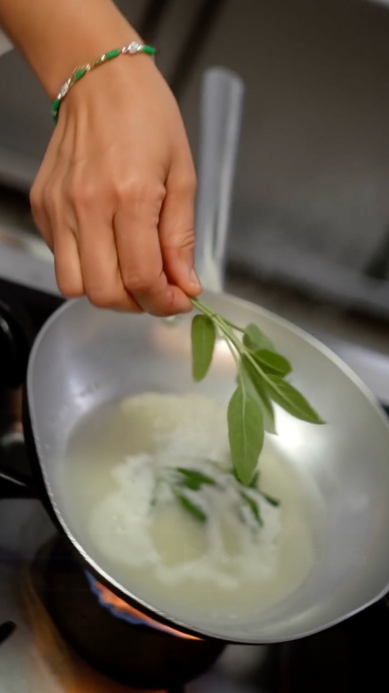 The secret to gluten-free pasta that doesn't taste like an apology?
We toast the chickpea flour first. This simple step unlocks sweet, nutty flavours and gives the dough the kind of structure that holds up fork after fork. Here, it becomes pappardelle ribbons tossed with butter and fresh sage from our garden - simple, honest, and impossible to stop eating.
Come taste the difference for yourself.
#FoodieFinds #restaurantsmalta #PalazzoParisio #palazzoparisionaxxar #visitpalazzoparisio #PalaceLife