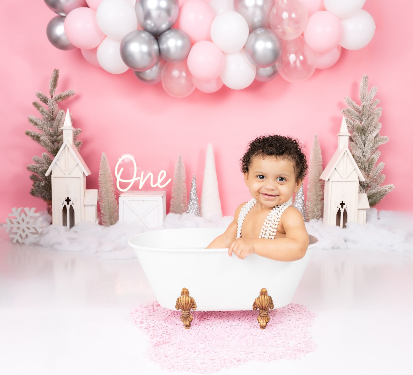 Cake Samsh Photo Session in Orlando, FL ! 🎂
#gorgeouspicturephotographygorgeouspicturephotography #orlandophotography #orlandophotostudio
https://www.gorgeouspicture.com/cake-smash-photo-session
