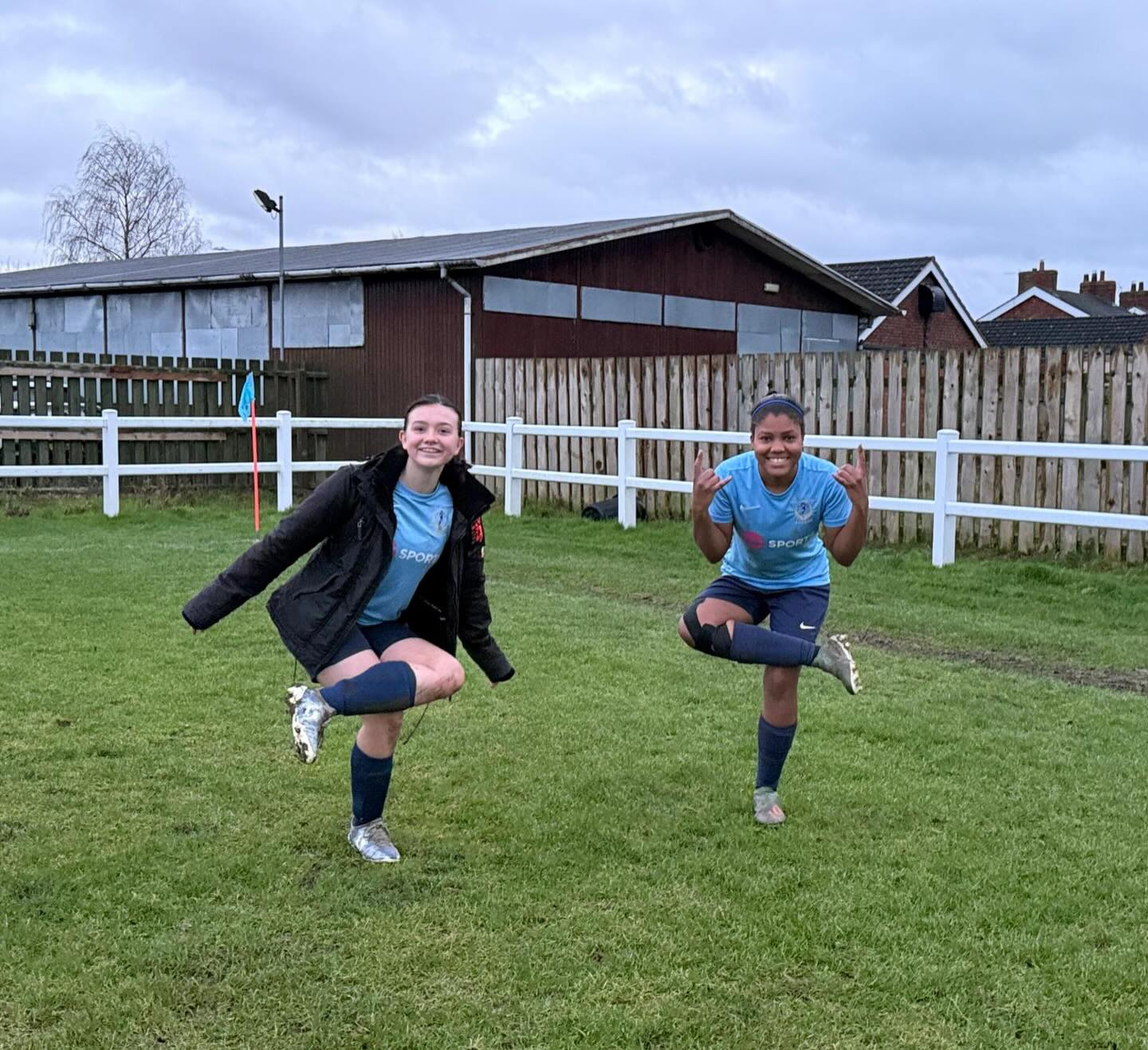 If we had three wishes for a Sunday…
Unbeaten ✨
Top of the league ✨
5–0 win ✨
Asfordby doing Asfordby things. 💙⚽️
#wolfpack #thisseasonsbest #onamission🚀 #penaltyqueen