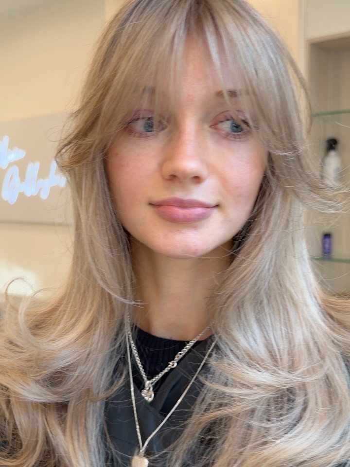 ‘i love it’ 🥰🫶🏼
fab fab fab transformation for marni 🫶🏼
blended but soo much blonder!! swipe for before ➡️
🌟complimentary colour + extensions consultations are available this week! consultations are required for new clients 48 hours prior to colour appointment🌟
service 🤩 full head highlights, lowlights, metal detox, root melt, toner, cut and blow dry 🤩
💰 £200
based 📍- @gallagherandwashington 27 Dovedale Road, L18 5EP
📱enquiries - contact button + DM
📱book - link on profile
products used -
@lorealpro @lorealuki @loreal @lorealpro_education_uki @rosieoconnorprohair
@salonsdirect @sallyserskineliverpool
@beautylaunchpad
@hairdressersjournel
i don’t edit my pictures 📸
~
#hairbylucyansboro #studioluxe #studioluxeliverpool
#beautylaunchpad #hairdressersjournal #lorealcolourspecialist #liverpool #liverpoolhair #colourspecialist #blondespecialist #balayagespecialist #liverpoolhairspecialist #liverpoolbalayage #bohoblondetechnique #iambohoblonde #transformationtechnique #balayagetransformation #blondetransformation #extensions #liverpoolhairextensions #fallhair #warmbrunette #hairtransformation #beforeandafter #livedinhair #glossyhair