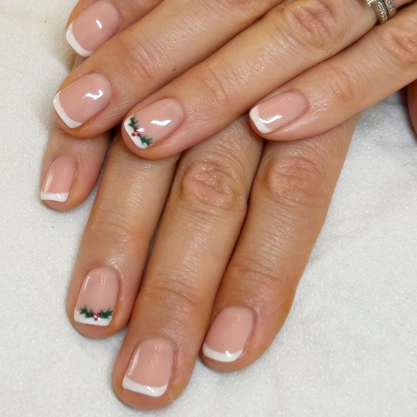 Have a holly jolly Christmas 🎄
French manicure with cute little holly designs