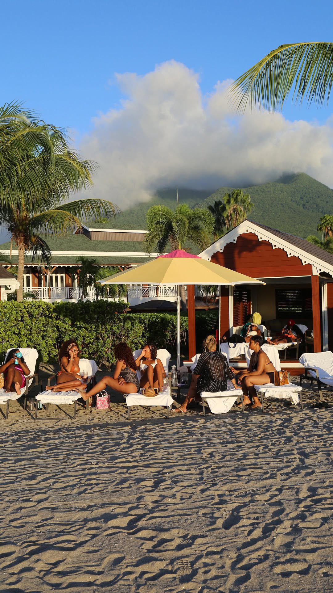 Repost from @letitbreakofficial, a women’s membership community focused on personal growth and self discovery led by @imraisingwisdom, @mrs_savannahrj, and @aprilsoffice, on their first-ever Let It Break retreat at #TFG client @fsnevis.
“It was nothing short of transformational. ✨ Nevis held us as we surrendered, rewilded, and reconnected; an intimate gathering rooted in presence, softness, and pure joy. A heartfelt thank you to the incredible Four Seasons Nevis team for hosting us with such intention and warmth.”
#FSNevis #TFGxFSNevis