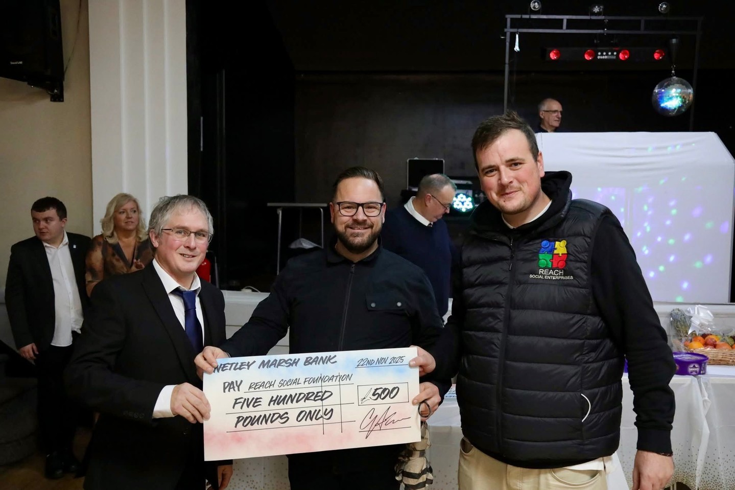 A huge thank you to Netley Marsh Steam & Craft Show for their incredibly generous £500 charity donation to Reach Social Foundation ❤️
Your support helps us continue empowering adults with learning disabilities to build skills, confidence, and independence through meaningful work.
Find out more on our website - link in bio.
#SocialEnterprise #Southampton #Hampshire #LearningDisabilities #LearningDisability #SouthamptonBusiness #Charity