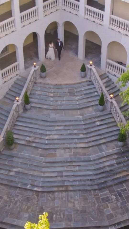 Somhrita and Daniel's Vedic-American fusion wedding at @airlieva was unique in so many ways.
We couldn't have created this without the wonderful vendors that made it all happen!
Media Team: @sopho.tography (photo and super 8) & @aspectcinemas (video)
HMUA: @priscillambeauty
Planner: @lizzienobleevents
Florals: @the_capital_flower_fairy
Drapery & Linens: @voileandveil
Desserts: @whimsyfancysweets
DJ: @districtremix
Catering: @airlieva (American cuisine) & @aditichakravorty (Indian cuisine)
Venue: @airlieva
.
.
.
.
#weddingfilm #fusionwedding #super8weddingfilm #vibrantweddings