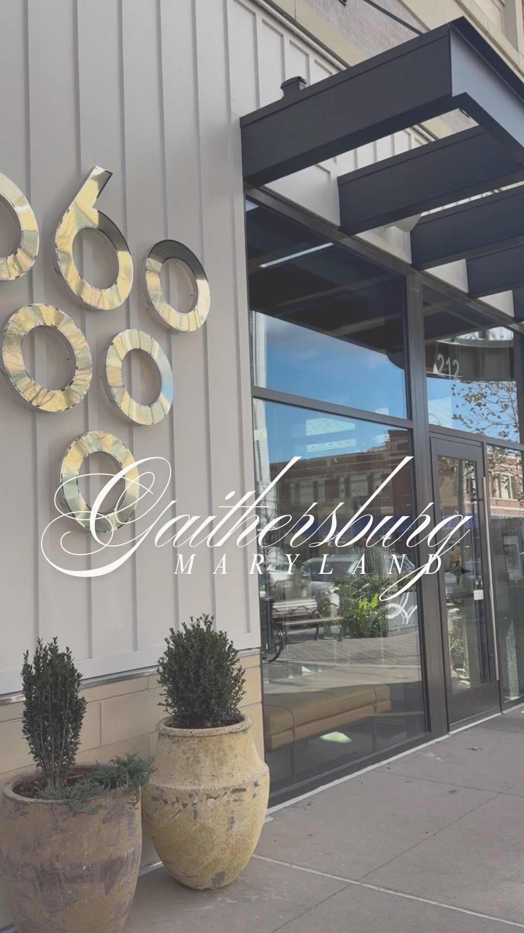 Gaithersburg is a vibe of its own - local charm, hidden gems, and homes that feel like a fresh start.
And my newest listing 763 Cobbler Place fits right in. ✨🔑
#gaithersburgrealestate #marylandrealestate #locallove #localbusiness #marylandlife #MarylandRealtor