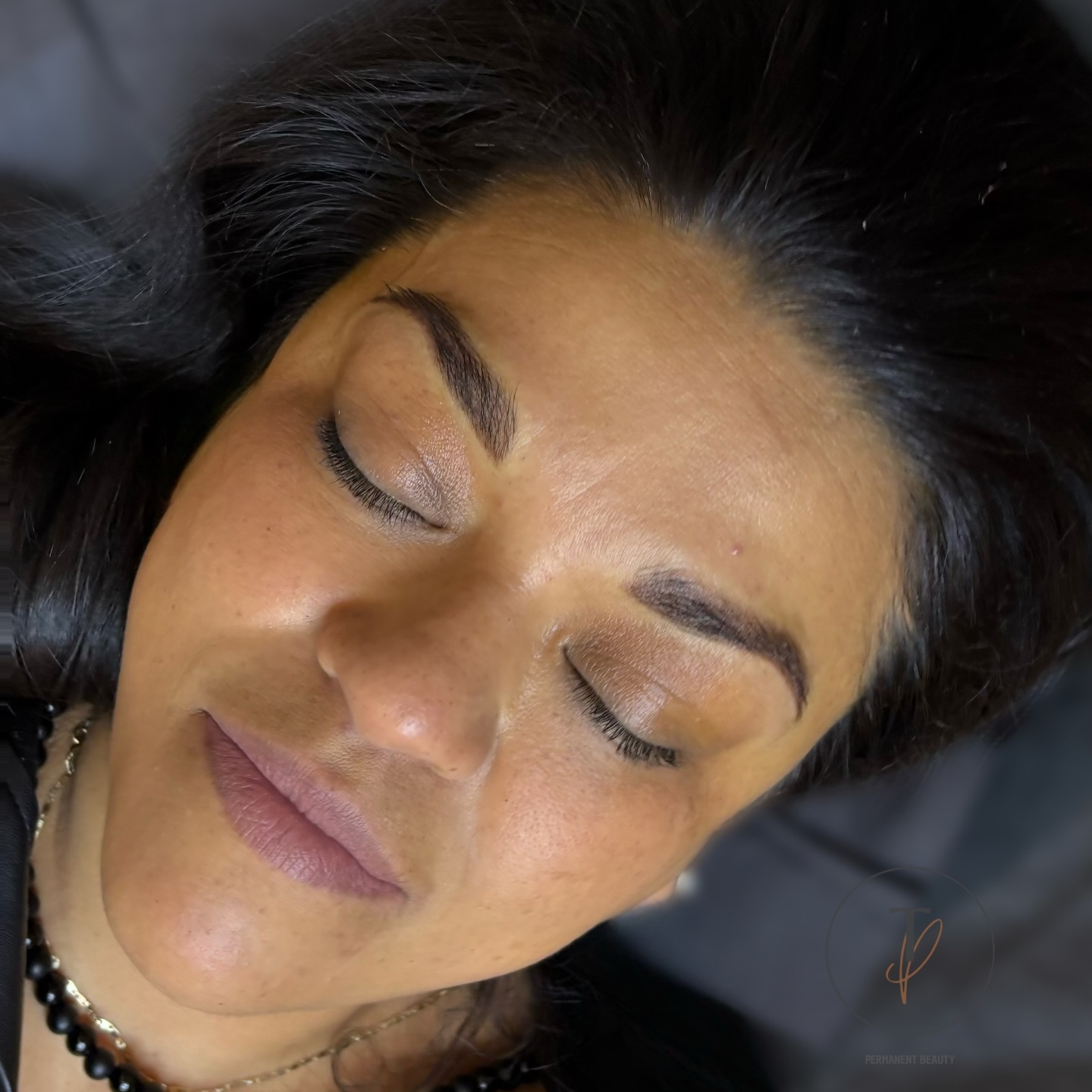 🌸 La técnica Airbrush Brows es nuestra debilidad: un sombreado delicado, cero durezas y un look ultra armónico 🤗
#cejasperfectas #titiportz #bellezapermanente #airbrushbrows