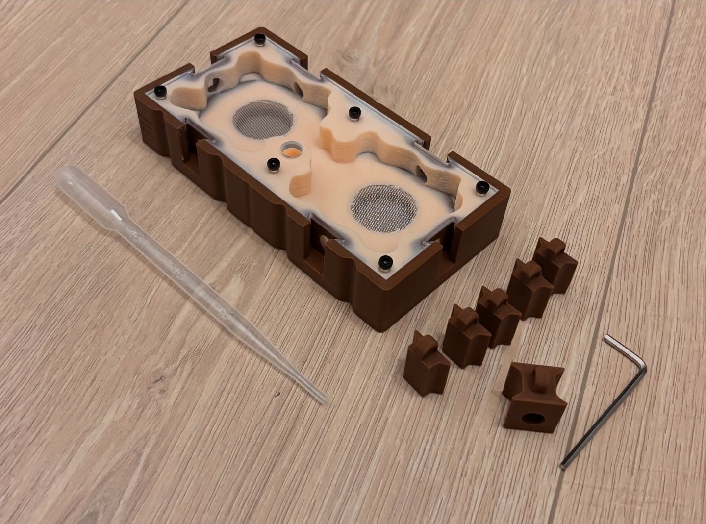 ✨ New in the shop! ✨
Discover the Modular Exotica Nest (75×150 mm) — specially designed for exotic ant species like Carebara diversa, bullet ants, and other species that thrive in high humidity and warmth 🐜💧🌿
🌟 Why you’ll love it:
✔️ Durable & modular — expandable on 6 sides
✔️ Natural-looking 💚 brown exterior & beige interior
✔️ Crystal-clear view of your colony 👀
✔️ Includes 5 sealing caps + 1 connector piece
👇 Give your exotic colony the home it deserves!
👉 Check the link for more info 🔗 https://www.houseoftheants.com/product-page/modulair-exotica
#antkeeping #exoticants #formicarium #houseoftheants #antlove