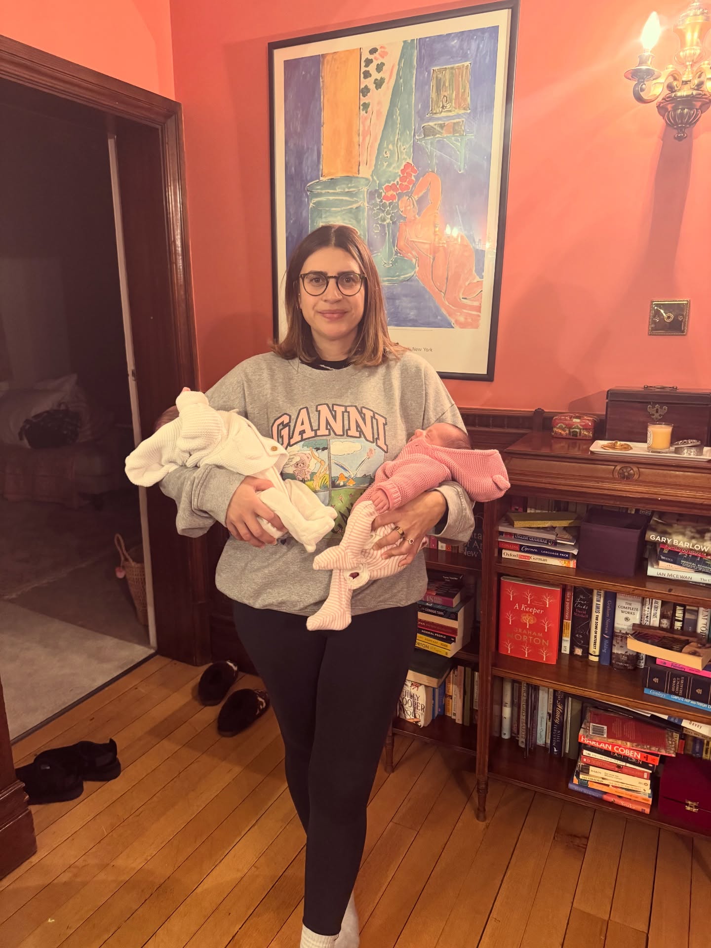 1 month of loving you x 2 👯♀️✨💖
#twinmama #girltwins #ivfsuccess #mcdatwins