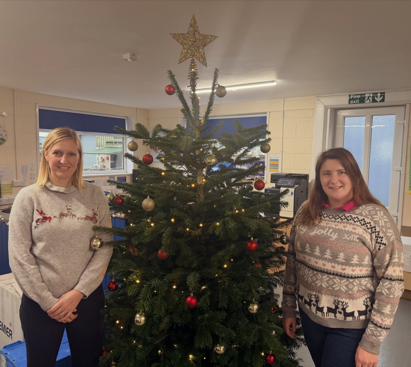 Happy Christmas Jumper Day from today’s office team! 🎄🎅🏼❄️