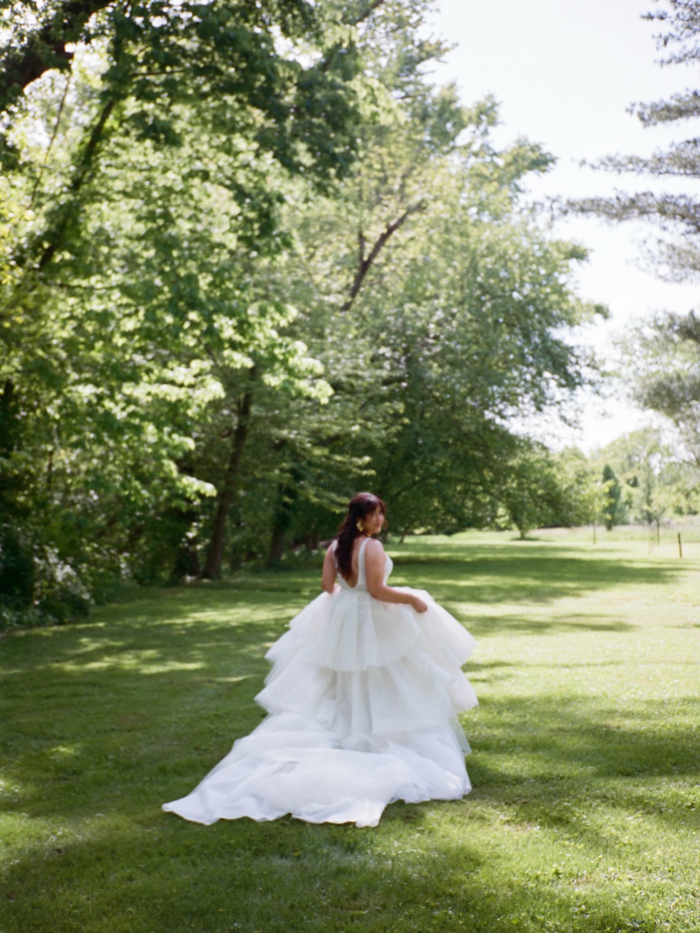 There’s something extra special about seeing one of our gowns walk down the aisle when someone we know and love is wearing it! 🥹
Our sales rep Bethany wore a custom-designed Evelyn gown for her own wedding day, and it was pure magic from start to finish.
If you love custom wedding dresses, behind-the-scenes bridal design, and real bride moments—this one’s for you ✨
Read it now via the link in our bio 🤍!
Planning & Design: @oliviaeliseevents
Photography: @jenna_leigh_photo
Videographer: @everrosecreativeco
Tent & Rentals: @atozrentalswv
Florals: @sarahraedesigns
HMUA: @hairbybaileygraves