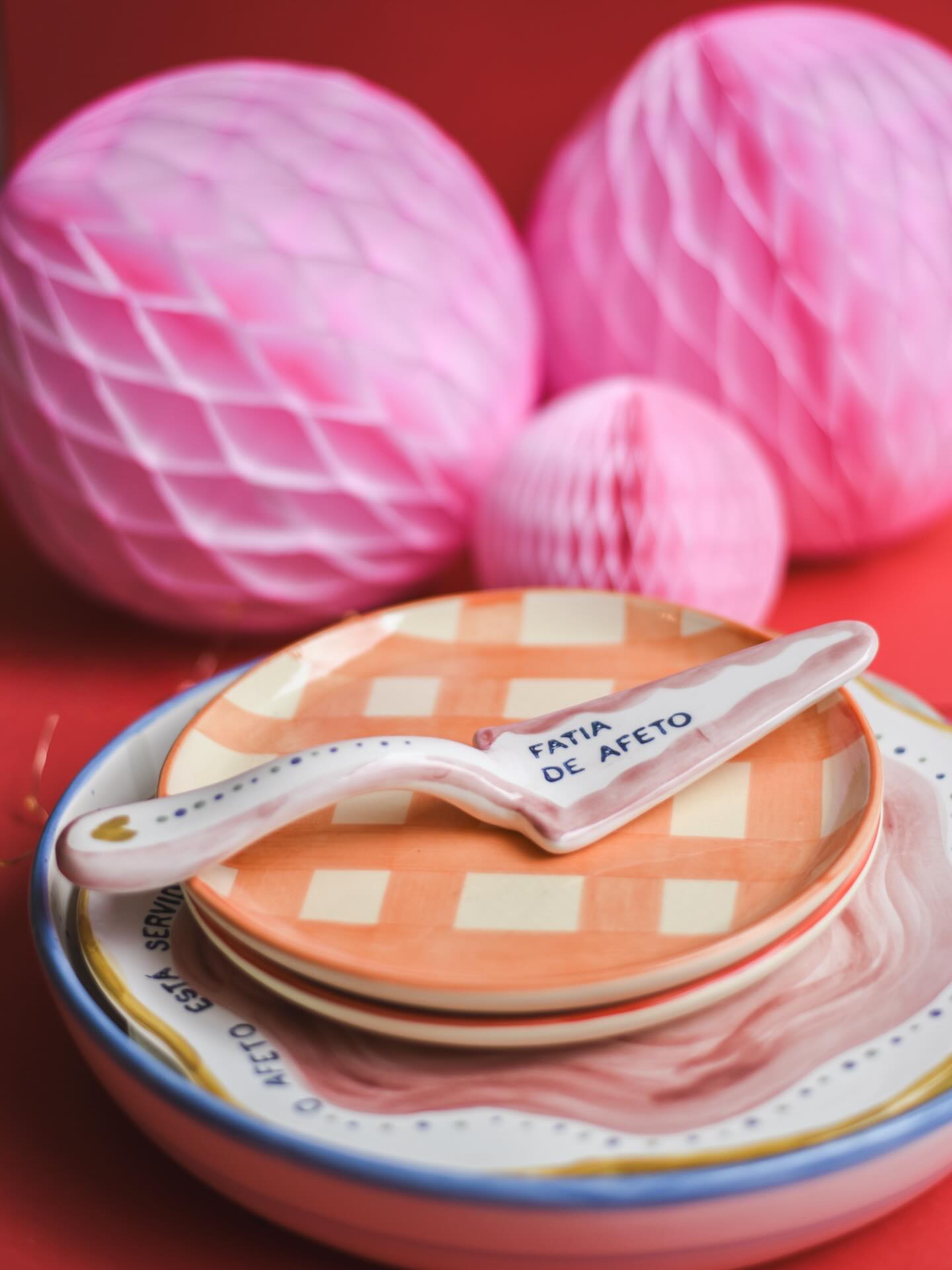 Pratos de cerâmica pintados a mão 🖌️✨🫶🏻♥️🎄🍒