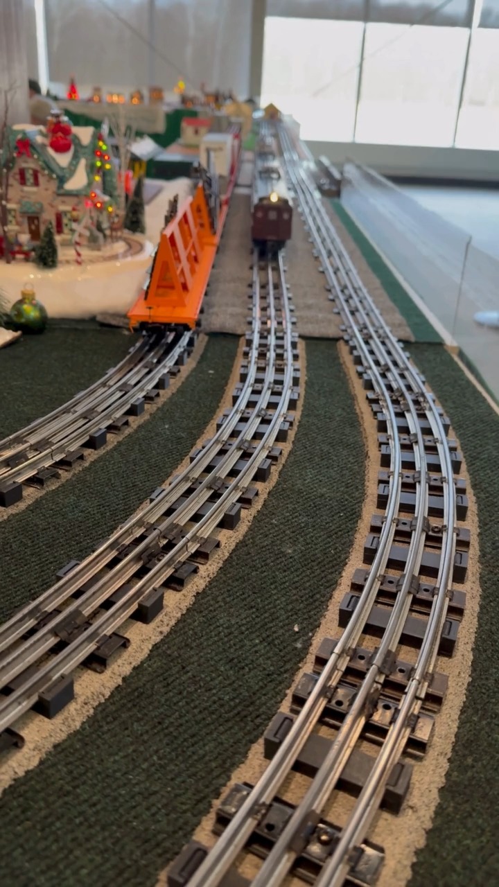 Trains and Planes is here! The National Capital Trackers set up their finest trains and tracks for our annual train show this weekend
Fri - Sun, Dec 12-14
Free with admission