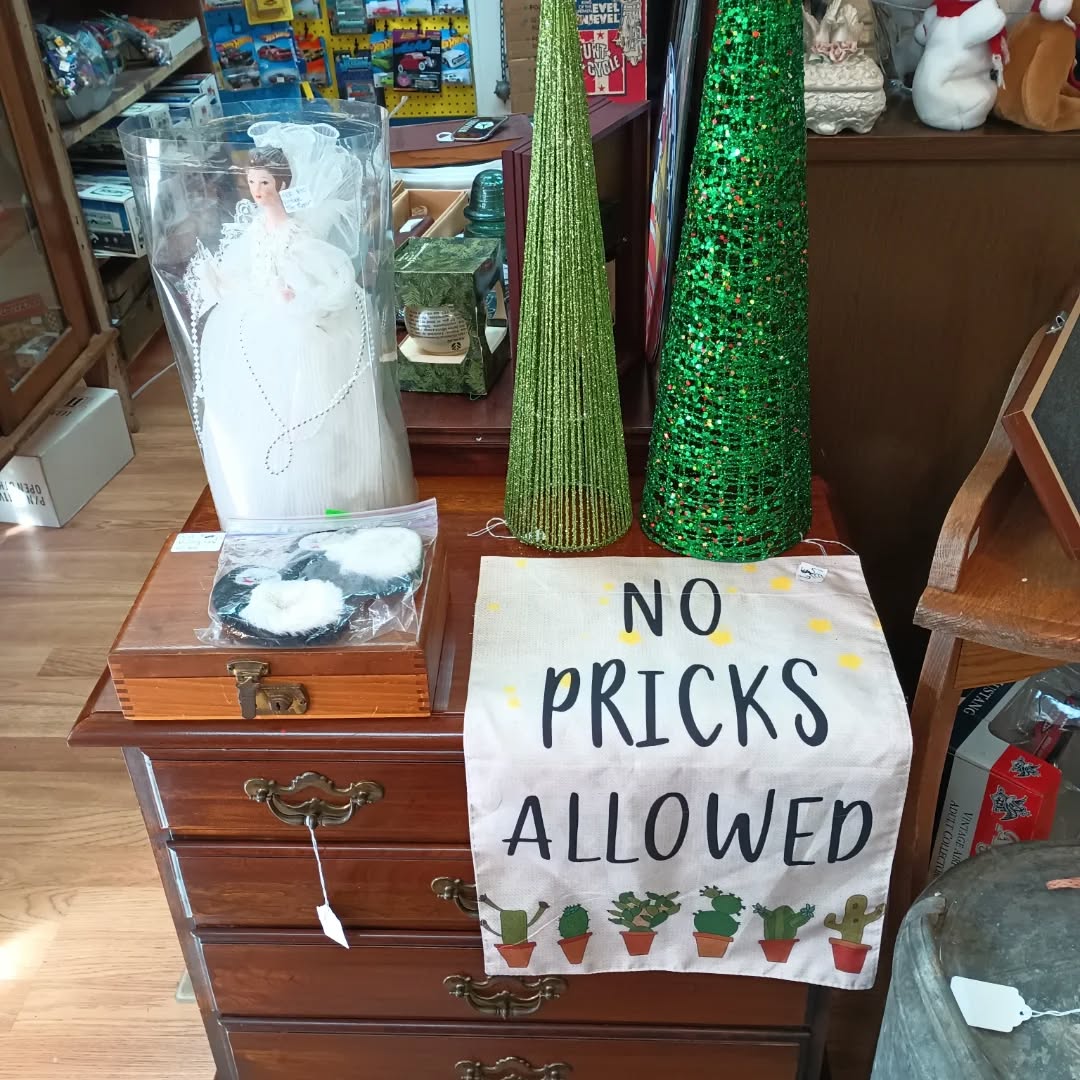 Open until 5pm! Saturday 10-3, Sunday 12-4, Closed Monday, Tuesday 12-6, Wednesday 10-5, Thursday 10-5 and Friday 9-4!