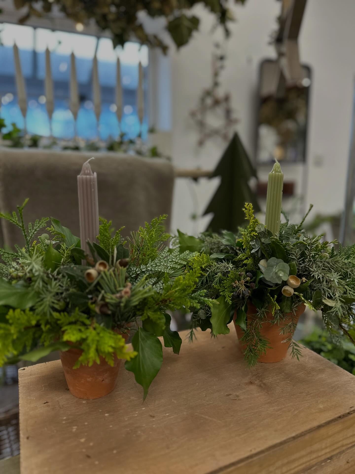 Christmas is just 2 weeks away and now is the perfect time to order your festive blooms - whether it’s a bouquet full of festive/seasonal blooms, elegant table arrangement or a garland to hang over a mantle, we’re here to help make your celebrations extra special.
Orders for deliveries and collections available, phone 07943137907 to order or visit or website.