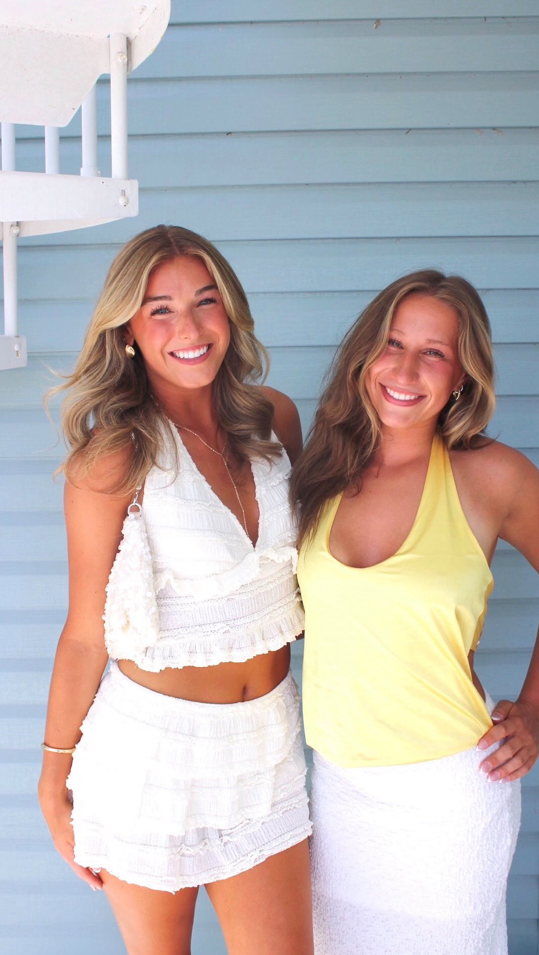 So much love for 2025 ✨🎞️
Grateful to share the women, moments, and memories that make Alpha Phi feel like home 🤍
Having the opportunity to run this account over the past year and highlight the incredible women of Alpha Phi has been so rewarding. I