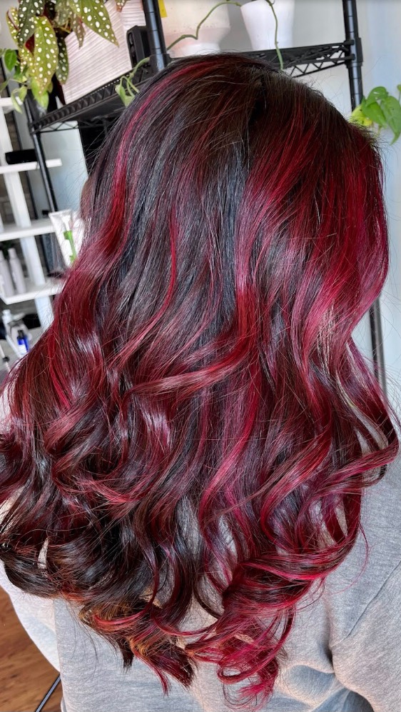 The best kind of full plate 💚💇♀️
Book your appointment using the link in our bio! #rochesternewyork #rochesterhairstylist #hairsalonhumor