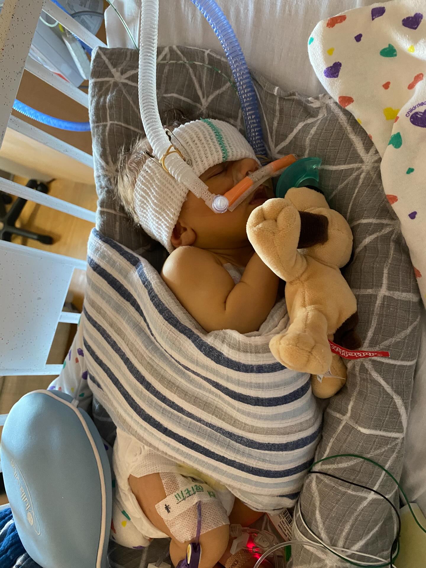 Please consider helping us get some swaddles and special pacifiers for the NICU babies at CHONY this holiday season đâ¨link in our bio to help send a gift directly or a monetary donation.