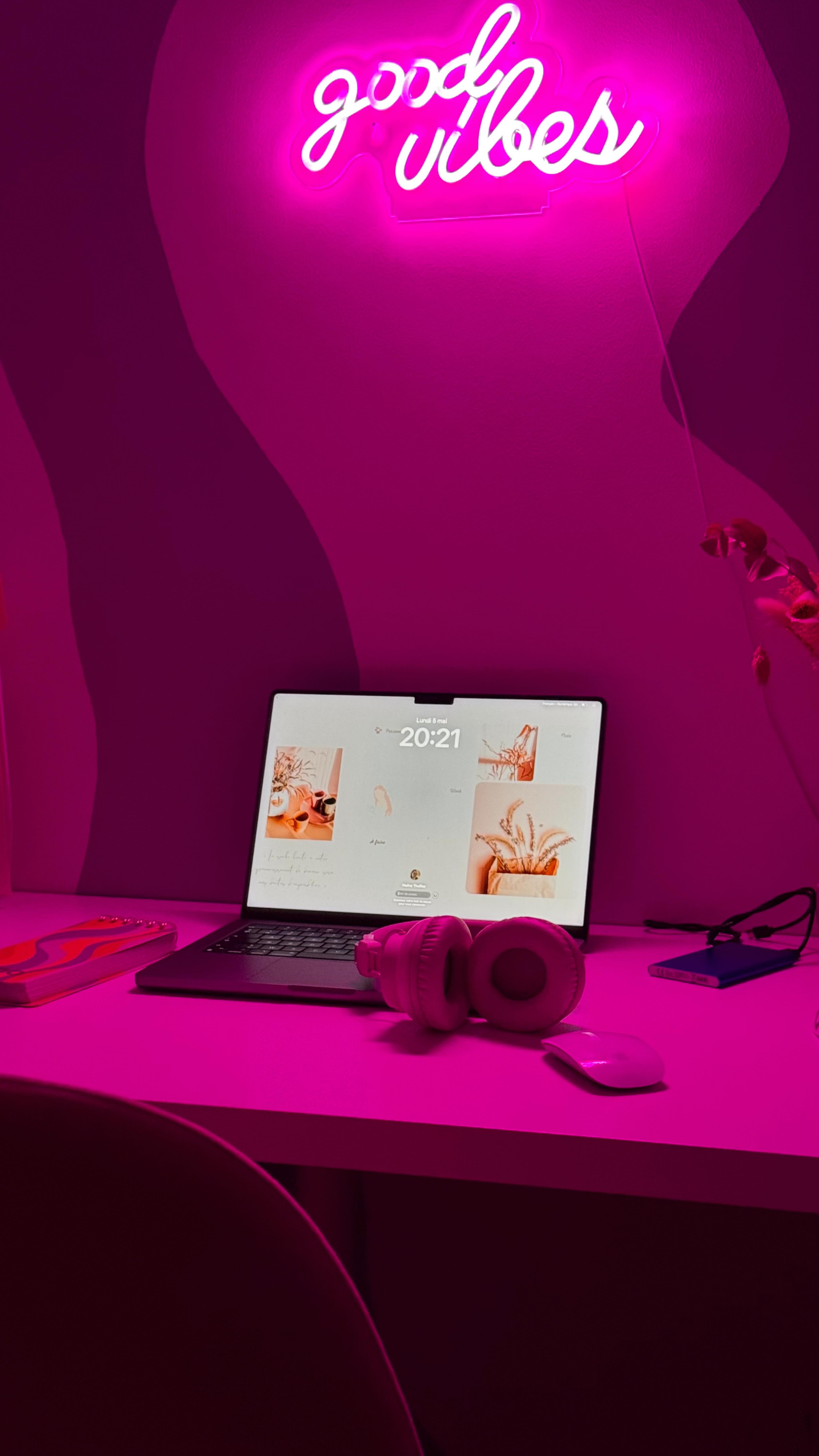 Besoin de contenus pour tes réseaux ?
Mon offre Loopéo est faite pour toi : je me déplace, je shoot et je te crée du contenu régulier et de qualité pour booster ta visibilité et te faire gagner du temps.
Écris-moi en DM pour en savoir plus ! En attendant, voici un aperçu de mes réalisations 🤍
#creationdecontenu #ugccreator #videaste #creationdigital #filmmaker