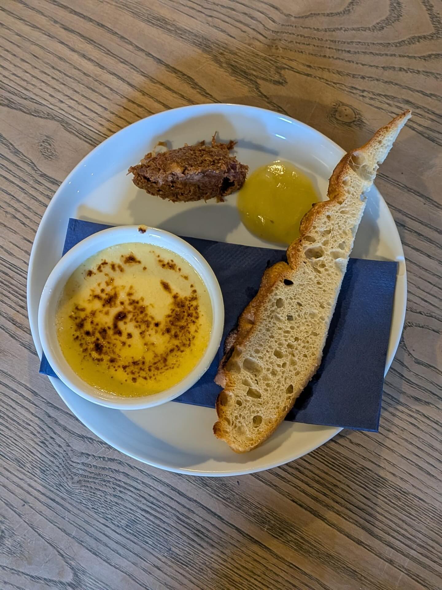 Smoked Cheddar Crème Brûlée, Bacon Chutney, Griddled Focaccia, Burnt Apple #xmasmenu #savourybrulee #homemadeseasonalfare #thedogwasquitekeen #bonuspic
