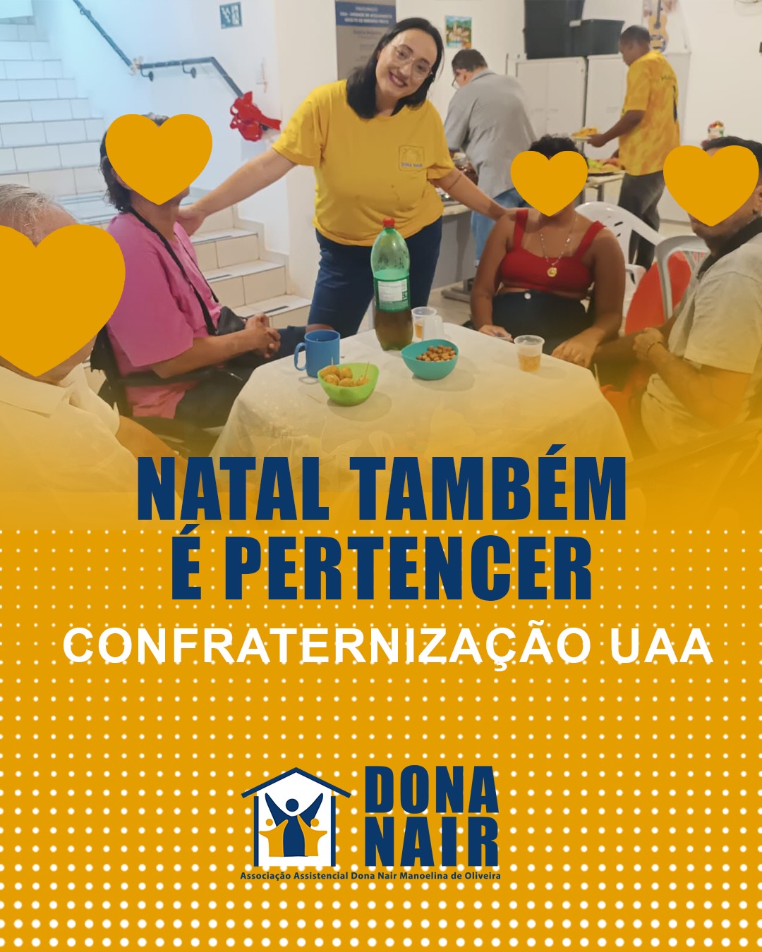 🎄💛 Natal também é pertencer.
Na Unidade de Acolhimento Adultos (UAA), a festa deste ano aconteceu na própria casa, um gesto simbólico e poderoso: abrir o espaço para receber familiares, celebrar juntos e fortalecer laços que sustentam o cuidado ao longo de todo o ano.
Ver os acolhidos compartilhando sua casa, suas histórias e sua mesa com quem amam é reafirmar a importância do território, da convivência e da construção de vínculos. Foi um momento de afeto, alegria e verdadeira sensação de pertencimento. 🌻🏠
Nossa gratidão à equipe da UAA, que preparou cada detalhe com cuidado, escuta e dedicação — transformando a casa em cenário de encontro, acolhimento e esperança para o ano que chega.
🎄💛 Feliz Natal às famílias, aos acolhidos e a toda equipe que faz da UAA um espaço de vida e recomeços.
#UAA #Natal #Pertencimento #CuidadoEmLiberdade #Convivência #Família #AcolhimentoAdultos #Afeto #EncerramentoDoAno #CuidadoComAfeto #SaúdeMental #RedeDeApoio