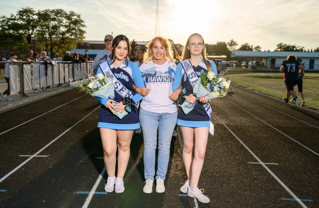Shoutout to all of the host families cheering their FLEXers on!
FLEX student Raiian from Kazakhstan has taken up cheerleading this fall. Having her host mom come and cheer her on at the games made the experience extra special!
#FLEXProgram #Exchangeourworld