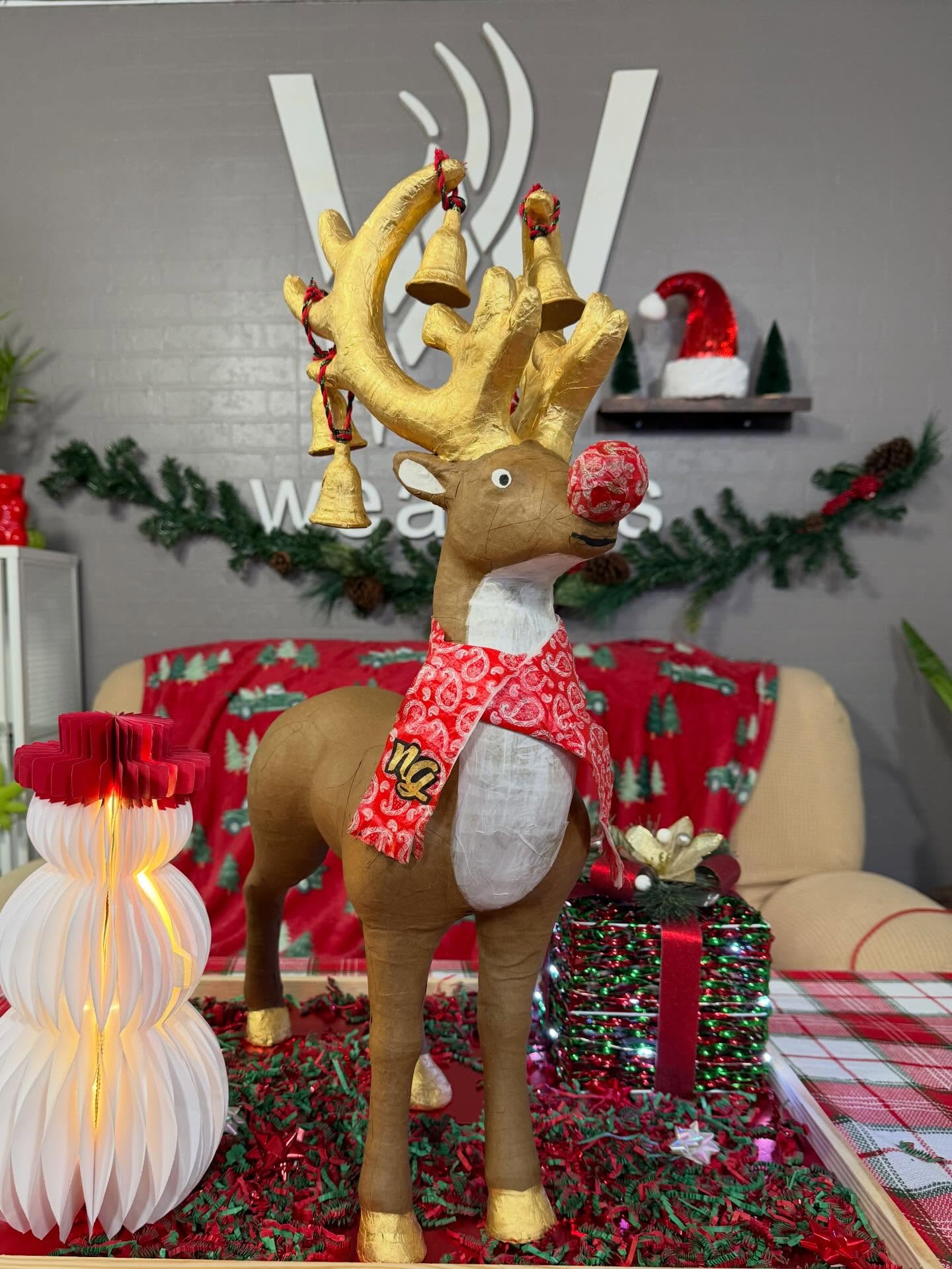 Bluntolph the smokable reindeer 🎄 Here to spread joy for the Holidays.