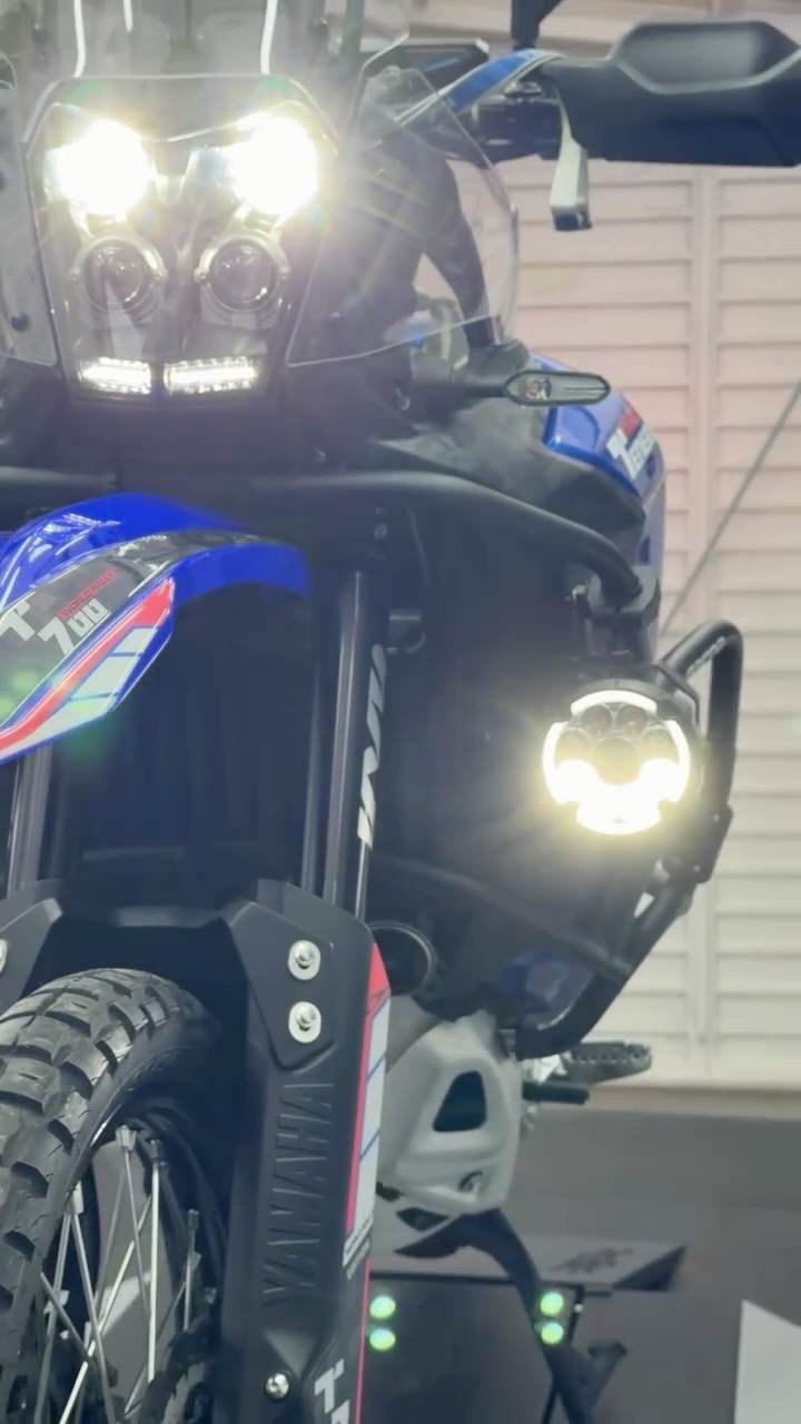 🔥 Something a little different in the workshop today! 🔥
We’ve been busy fitting Lone Rider Moto lights to this stunning Yamaha World Rally Ténéré 700 💥
To finish the look, we added a B6 rear brake light, then tied everything together using the Hex Innovate EZCan, fully customised to the customer’s exact specs.
All that’s left now is for the owner to arrive so we can align and fine-tune the lights with him sat on the bike, ensuring maximum visibility and optimum performance 👌
Safe to say… these look absolutely mega! 😍🏍️