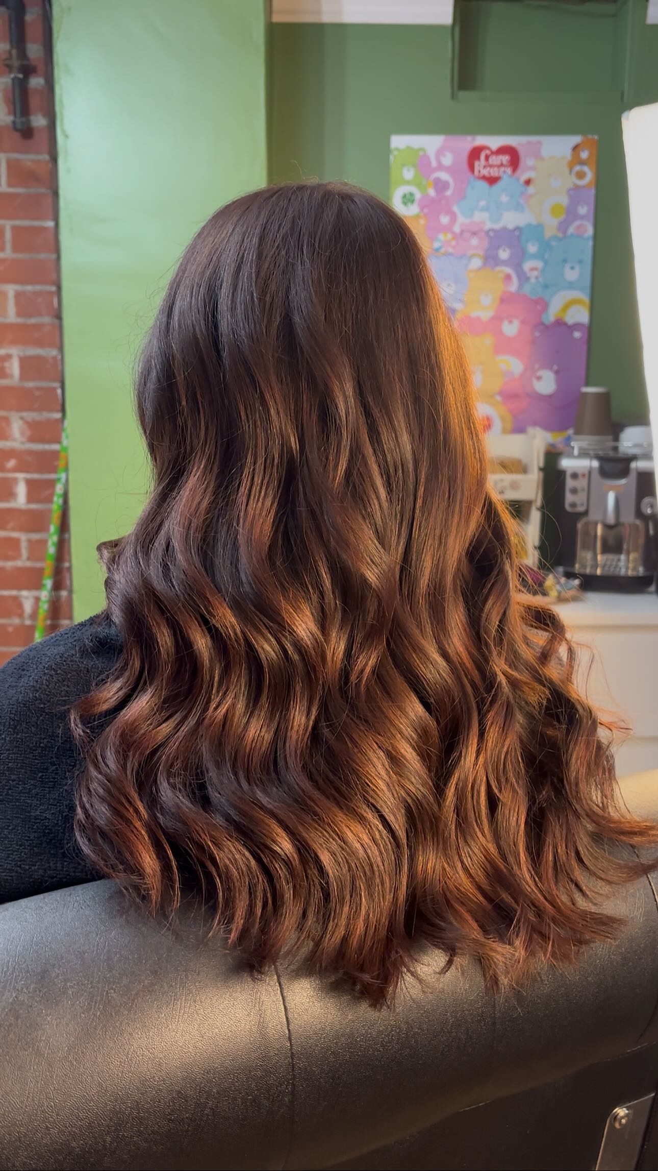 A beautiful colour refresh ❤️🎄
#haircolour #chocolatecherry #hairstylist #goldwell