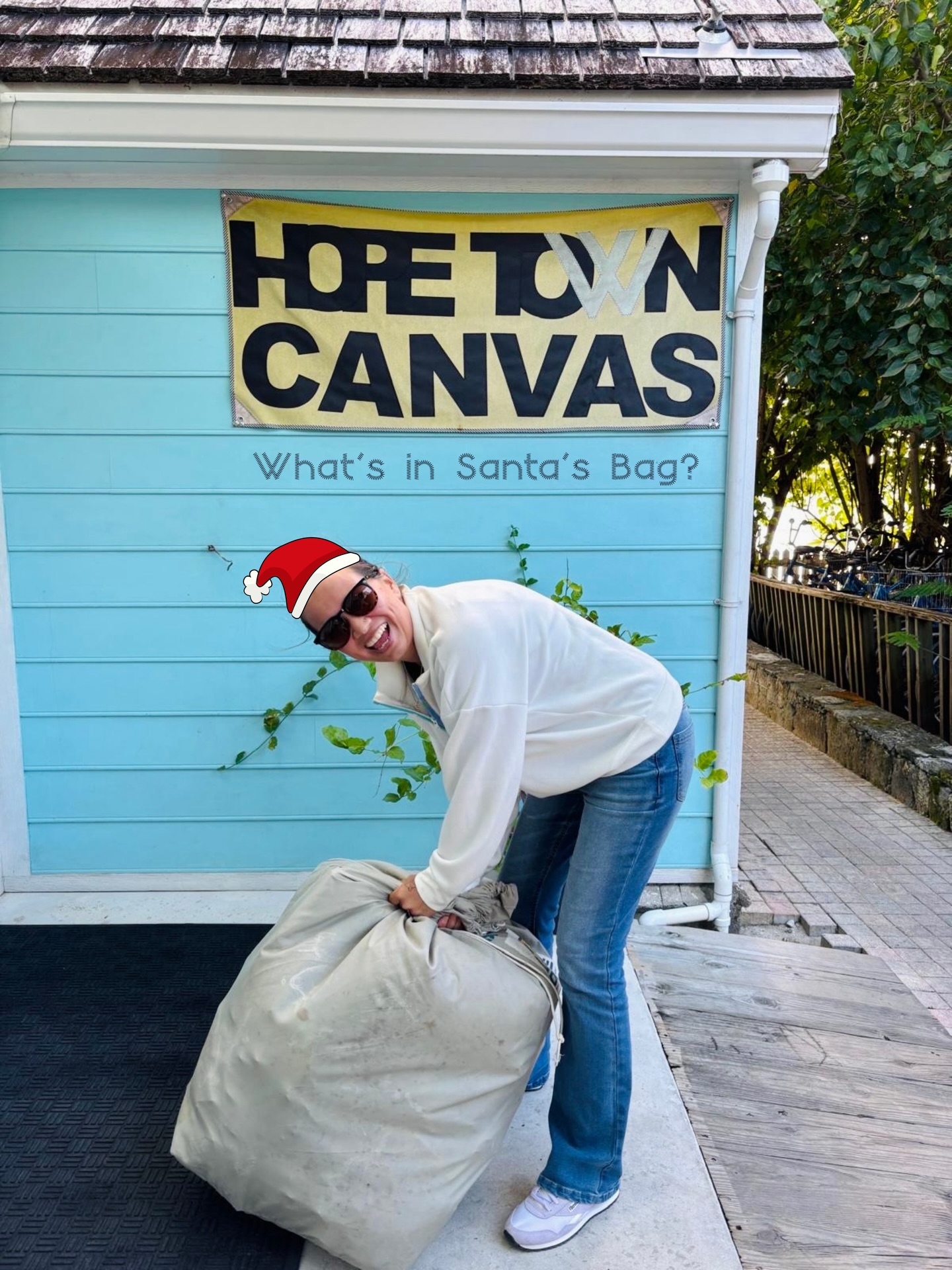 Christmas come early!! And Santa’s bag is HEAVY!
We mayyy have lots of new W Sailbags for you in-store, JUST in time for our 20% off event on Monday 🤭