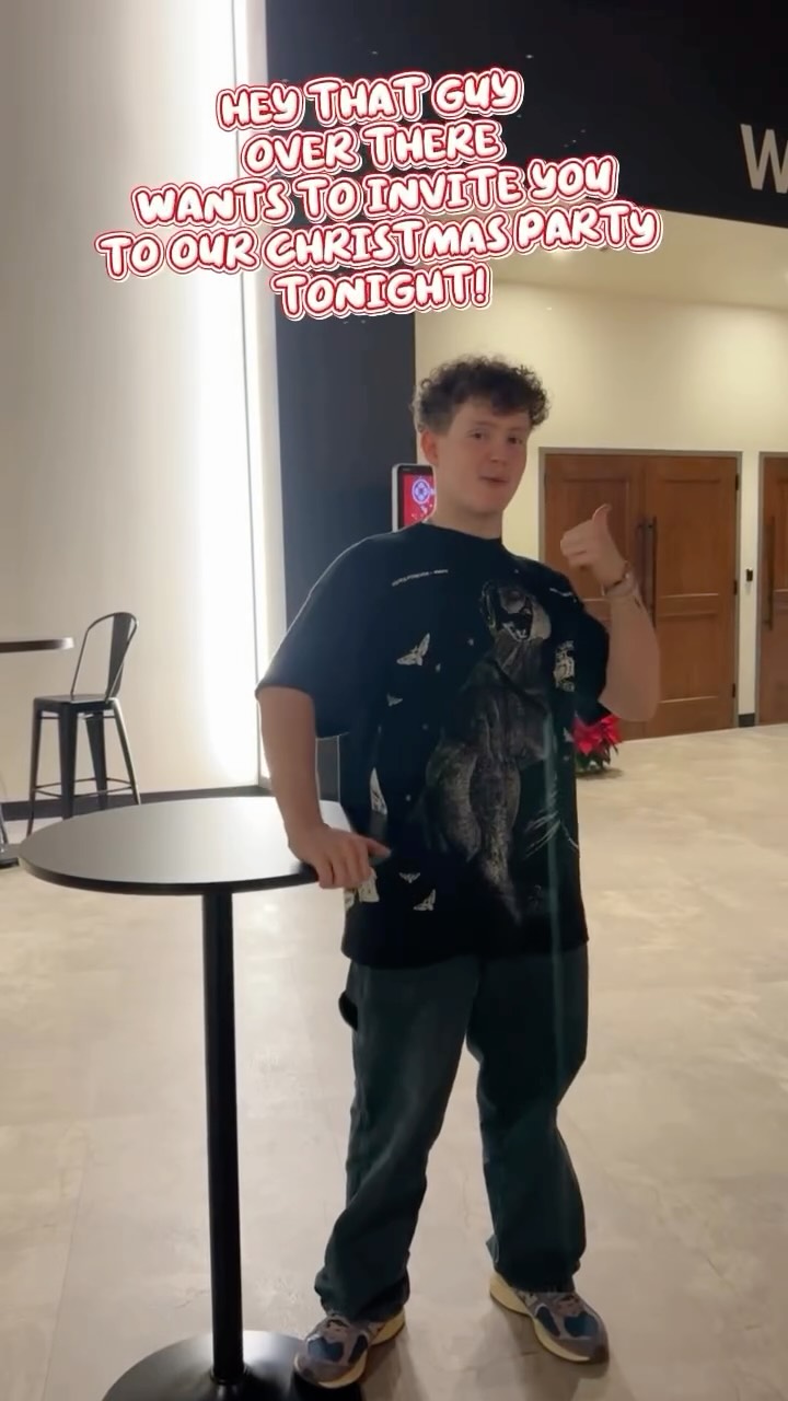 We know we already told you this morning, but just in case you forgot 👀
Someone really wants to invite you to our Christmas Youth Party tonight!
It’s actually all of us… we just could only find Josh to make the video 😂
Do us a solid and come through tonight—and if you see Josh, give him a high-five for the invite! 🙌🎄