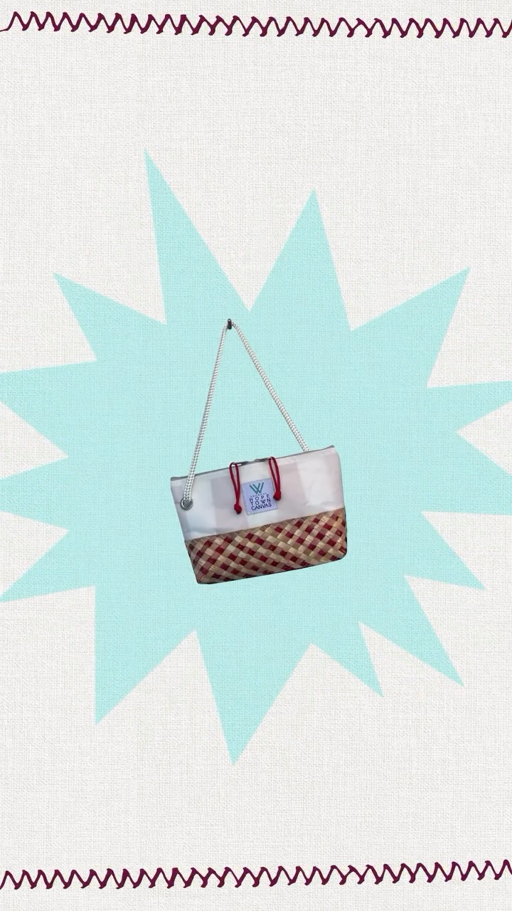 Today is the LAST DAY to order W Sailbags to guarantee they get to you before Christmas!! These bags are all available for grabs, shop local for Christmas 🇧🇸❤️🤍. Link in bio!