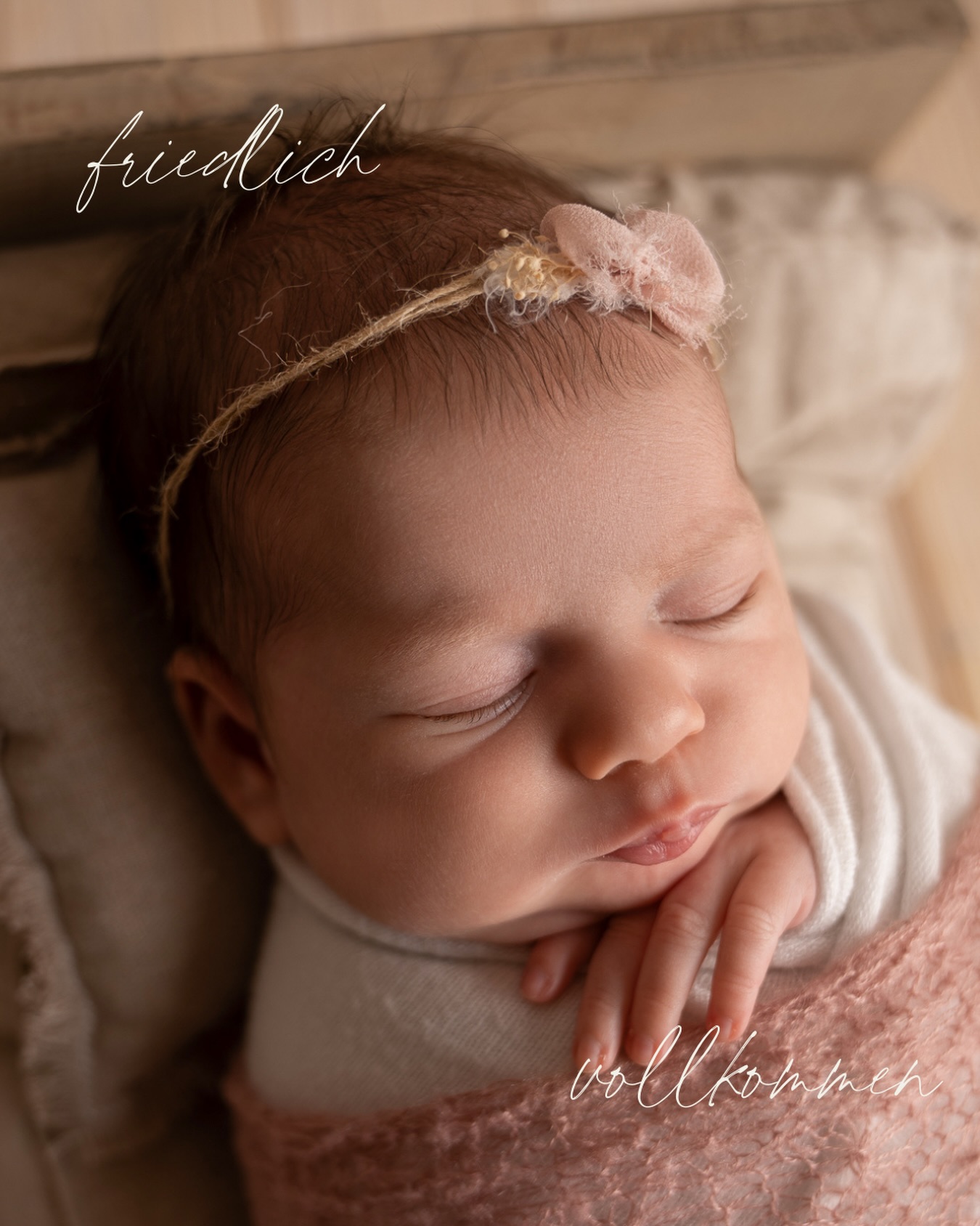 Heute habe ich eine kleine Zuckerschnute für euch. Ich wünsche euch allen ein wunderschönes Wochenende und genießt die Zeit mit eurer Familie.